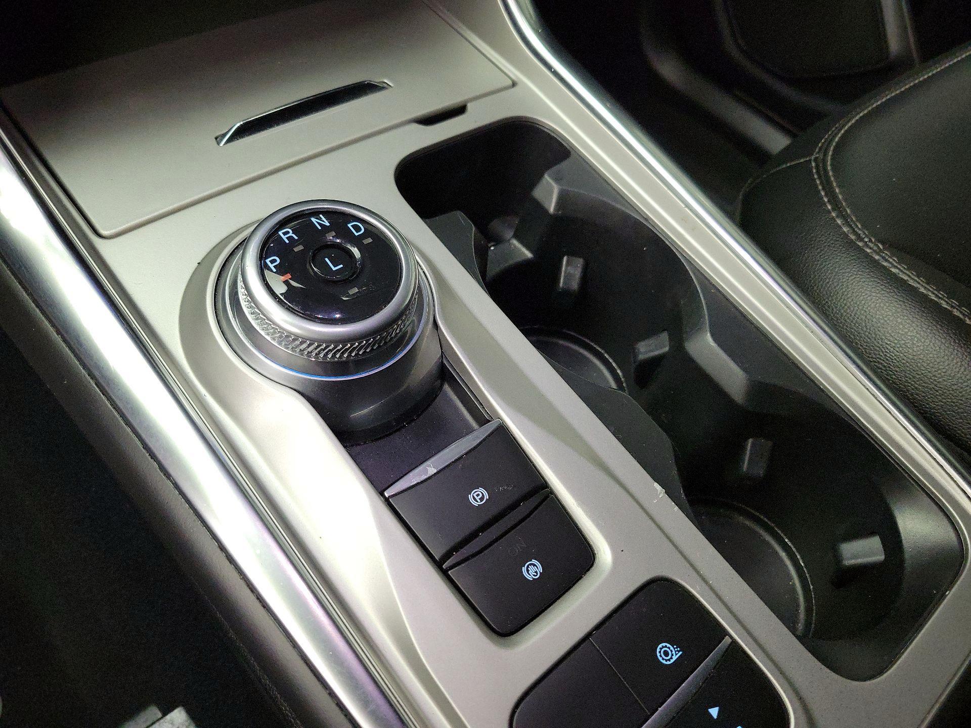 Thumbnail: 2022 Ford Explorer - 18