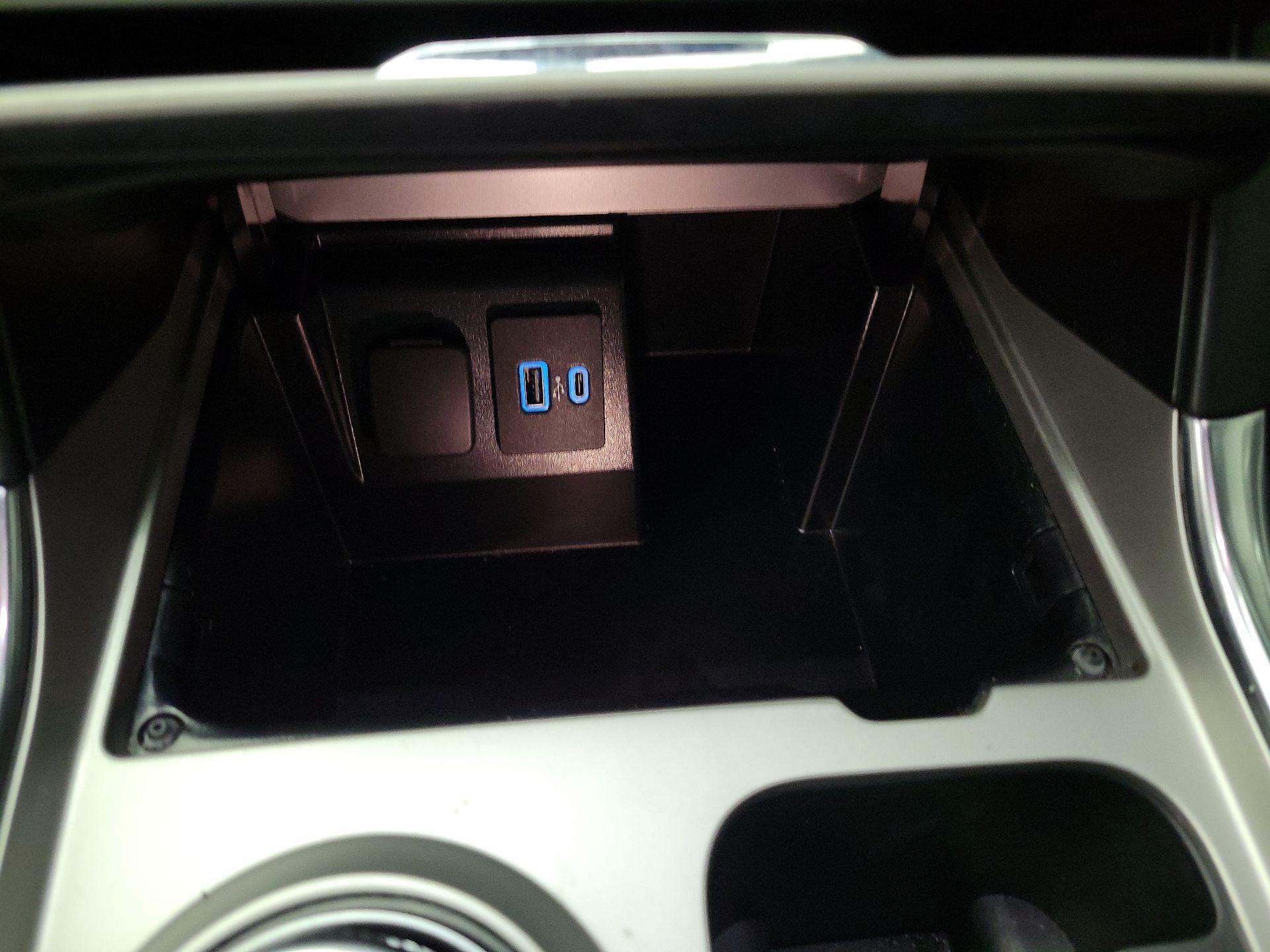 Thumbnail: 2022 Ford Explorer - 19