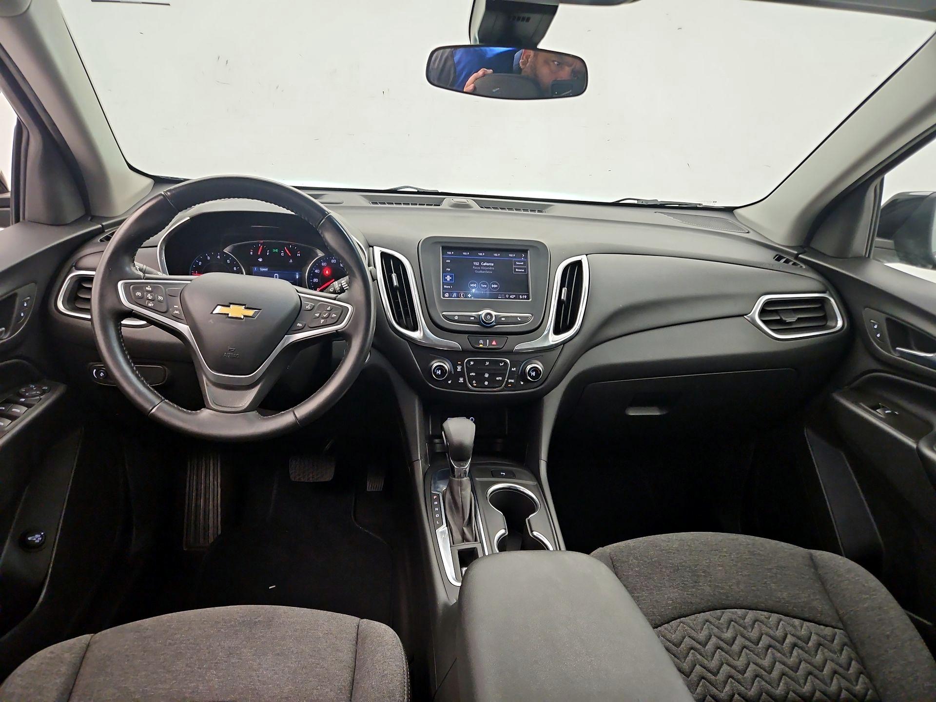 Thumbnail: 2022 Chevrolet Equinox - 9