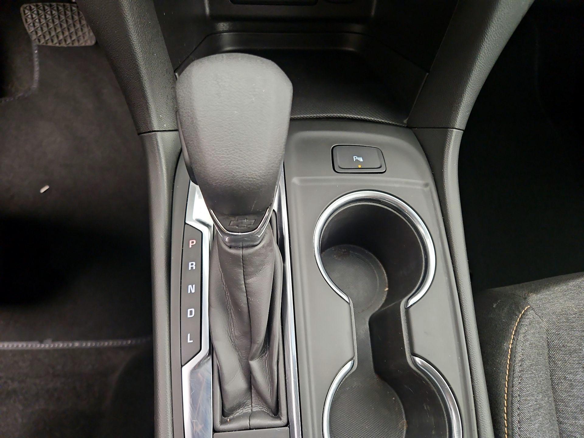 Thumbnail: 2022 Chevrolet Equinox - 17