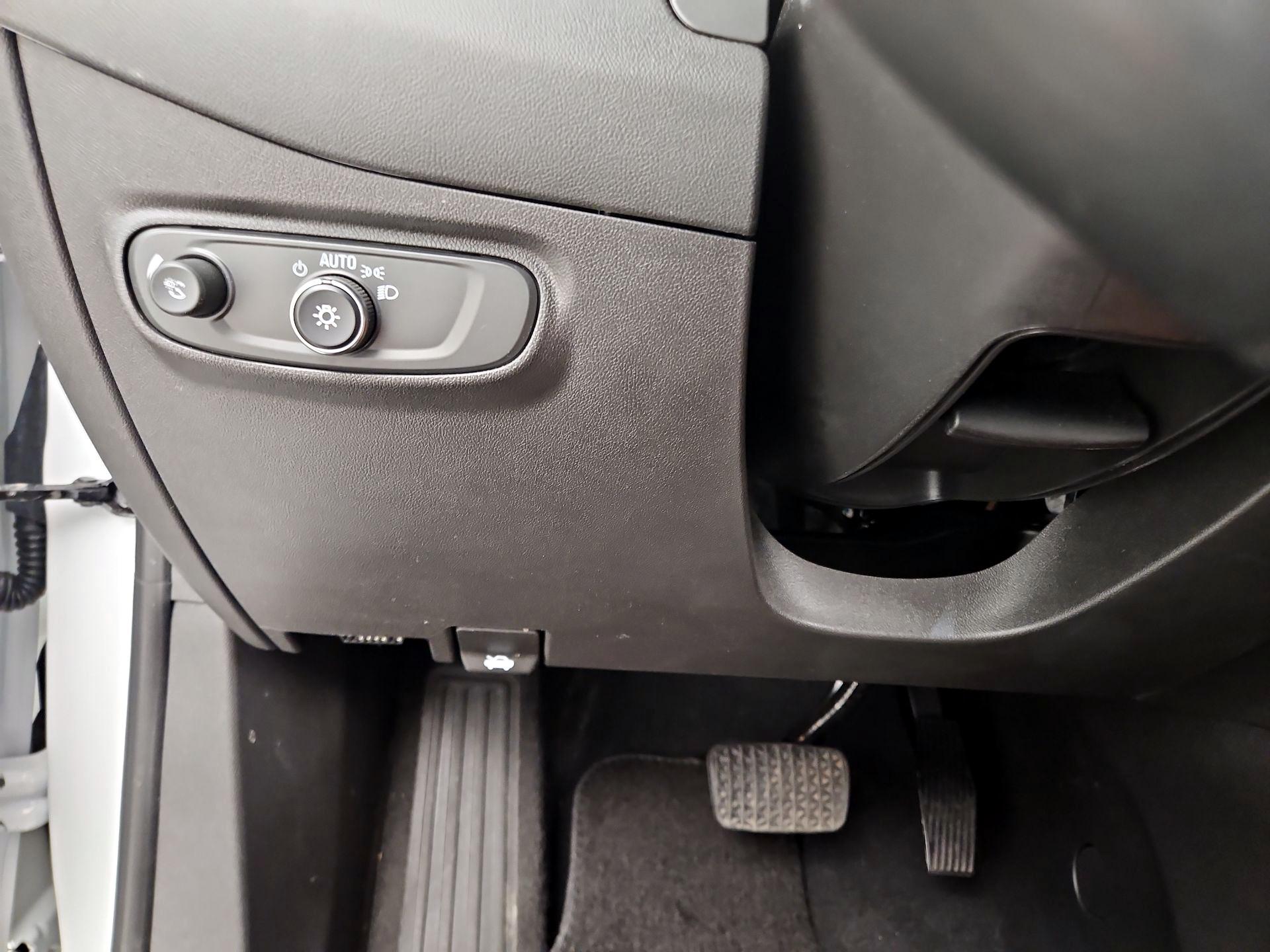 Thumbnail: 2023 Chevrolet Equinox - 13