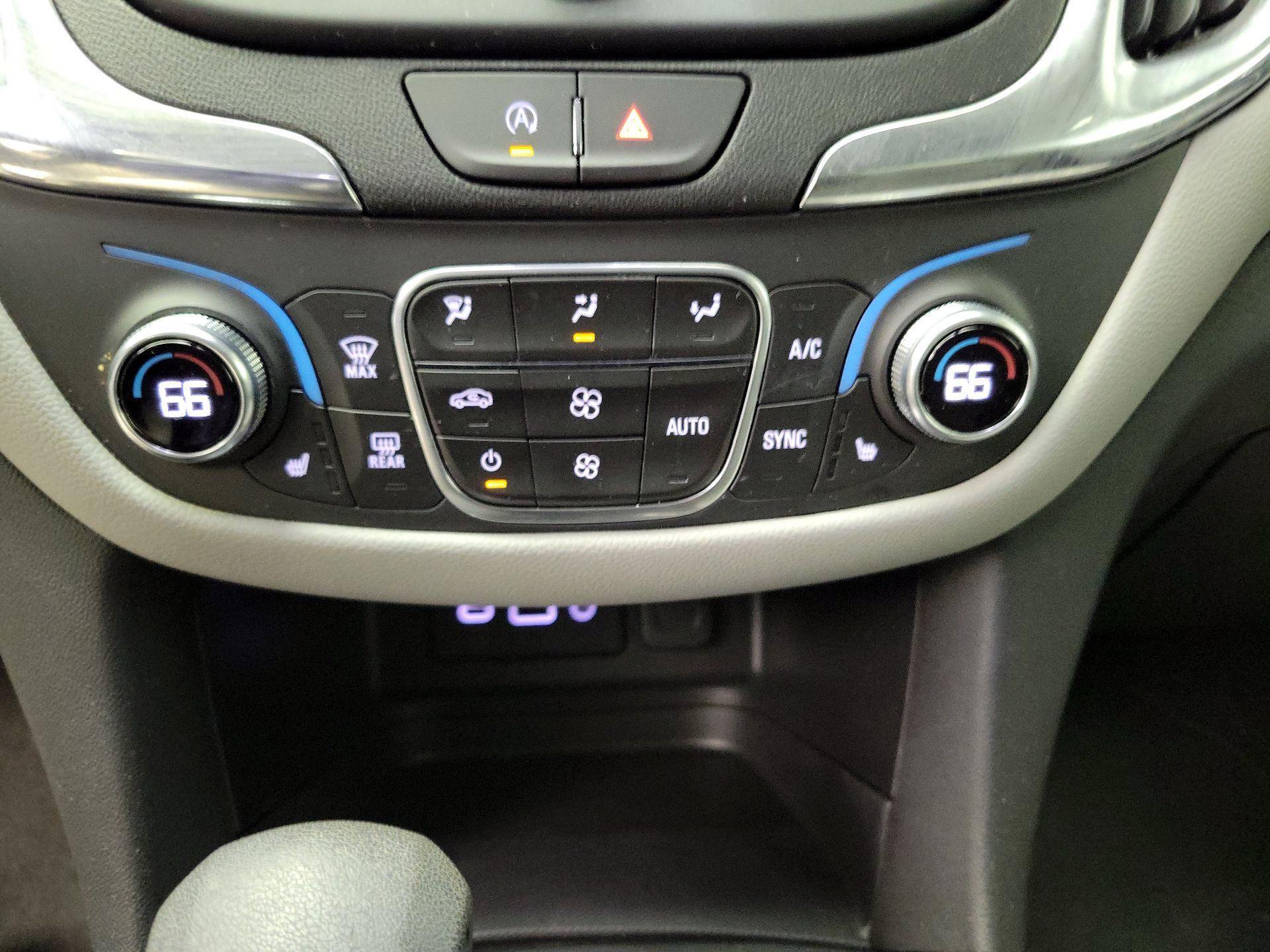 Thumbnail: 2024 Chevrolet Equinox - 17