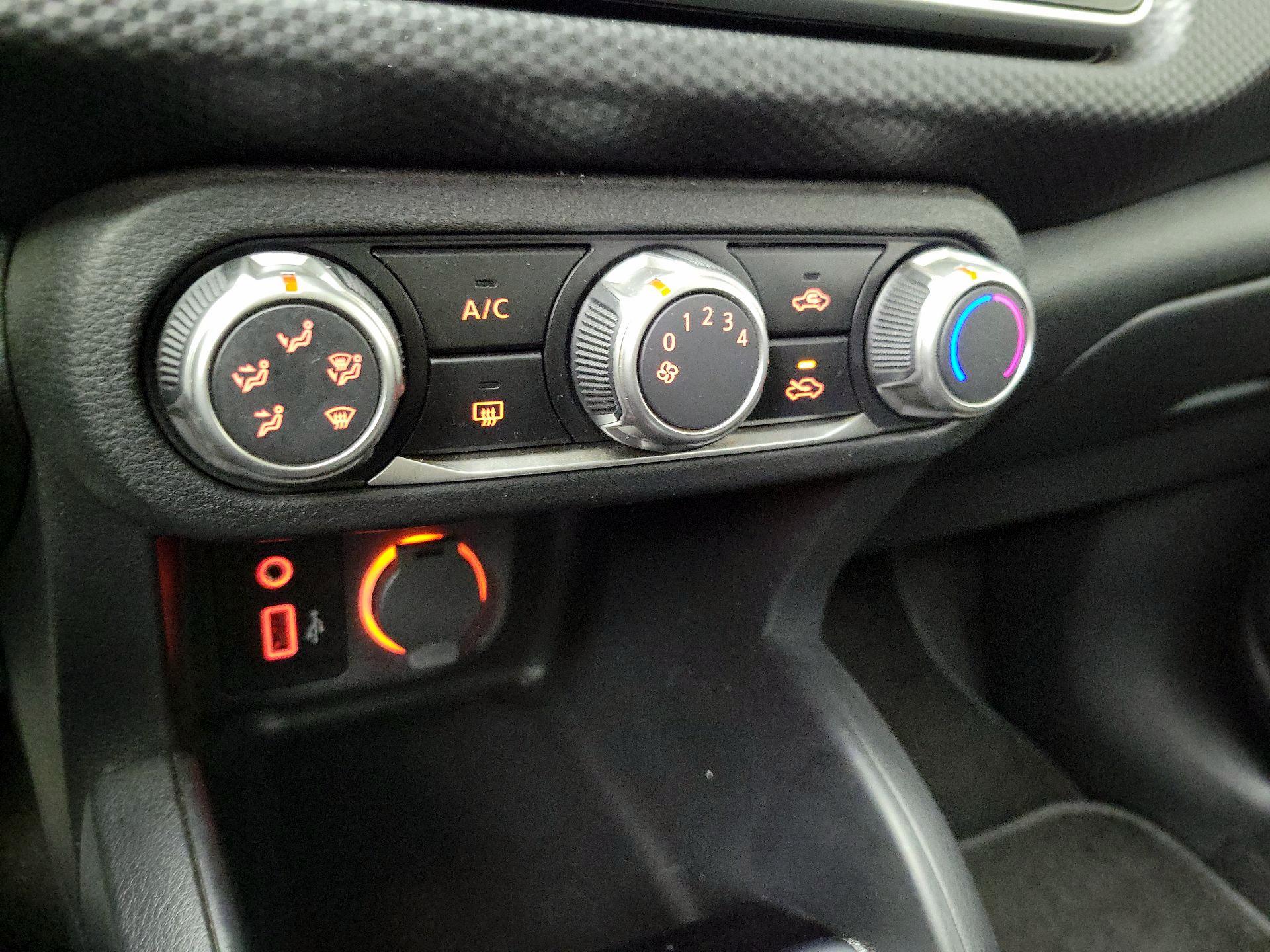 Thumbnail: 2022 Nissan Kicks - 16