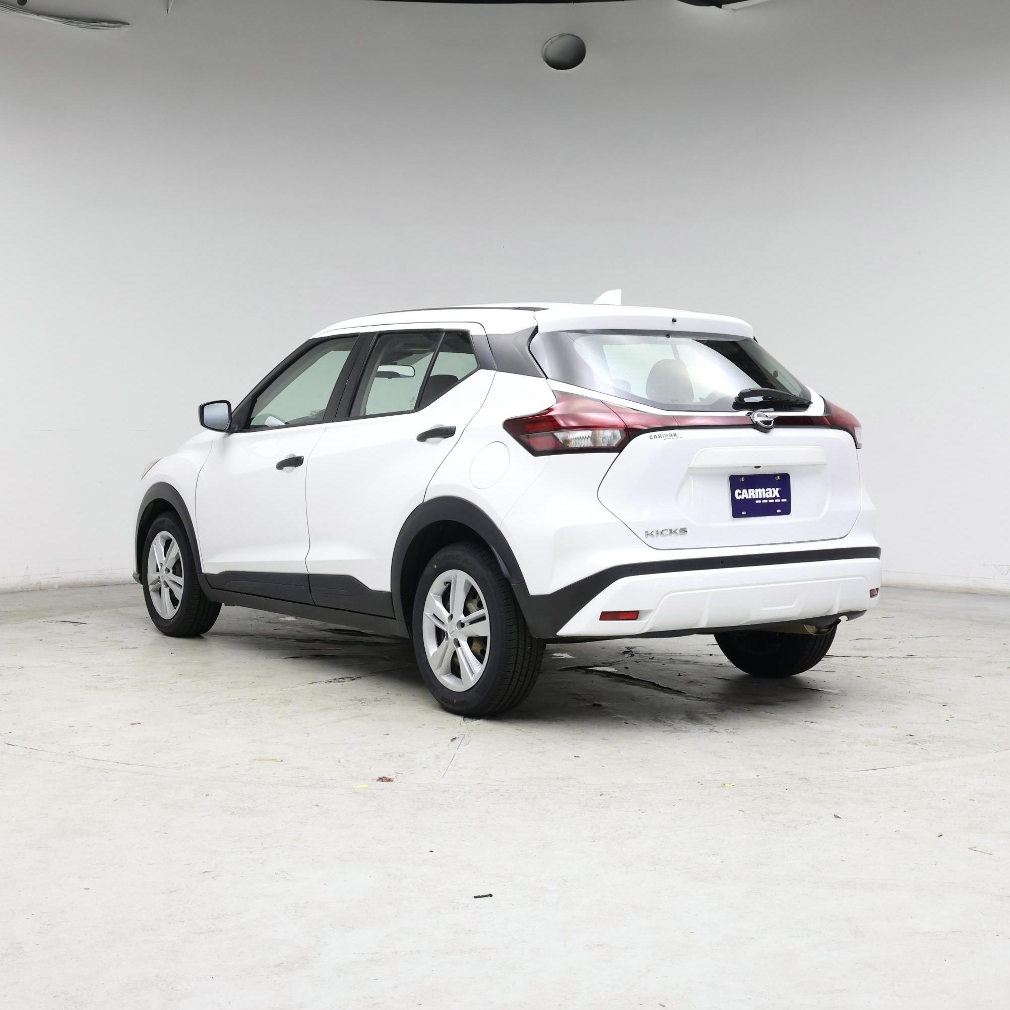 Thumbnail: 2022 Nissan Kicks - 2