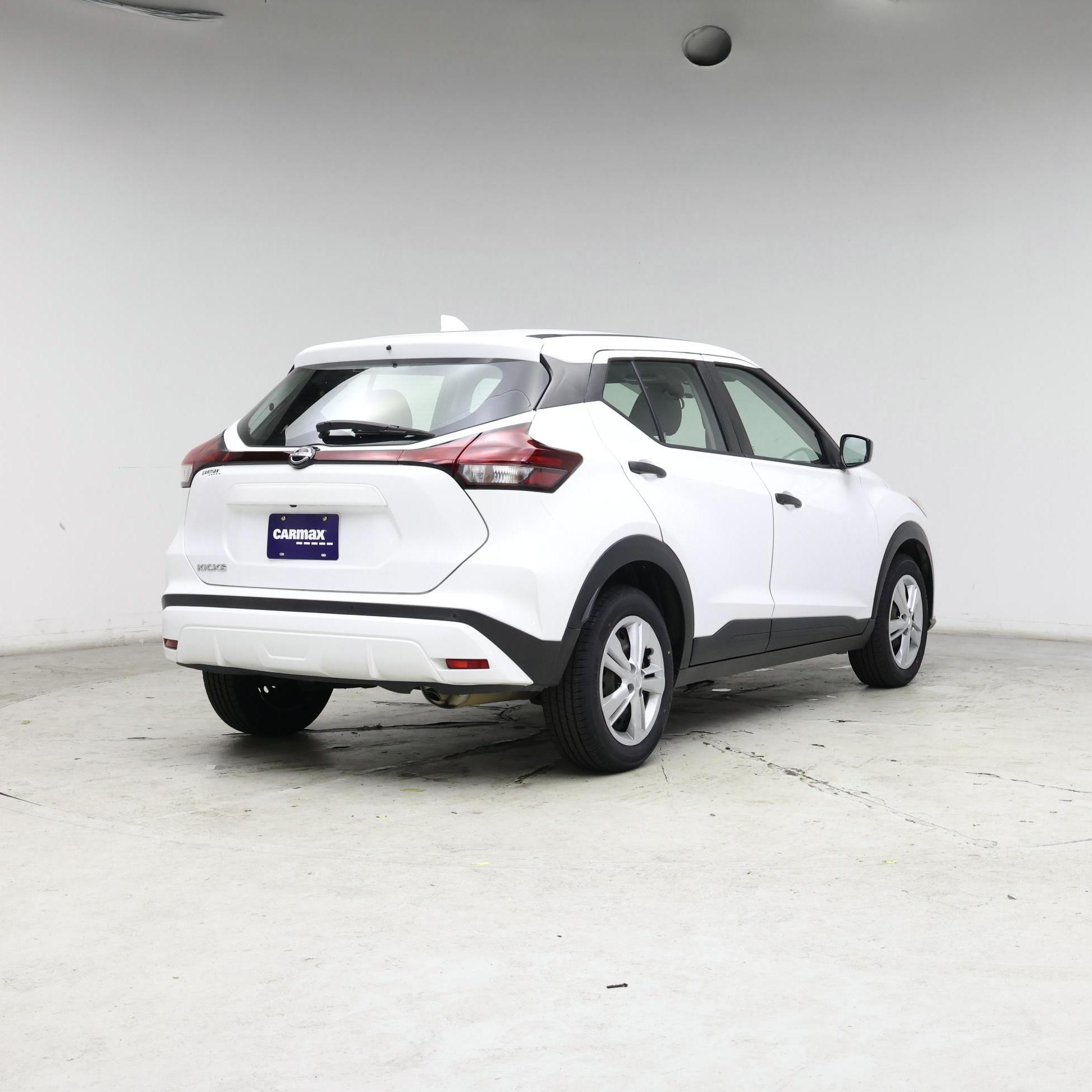 Thumbnail: 2022 Nissan Kicks - 8