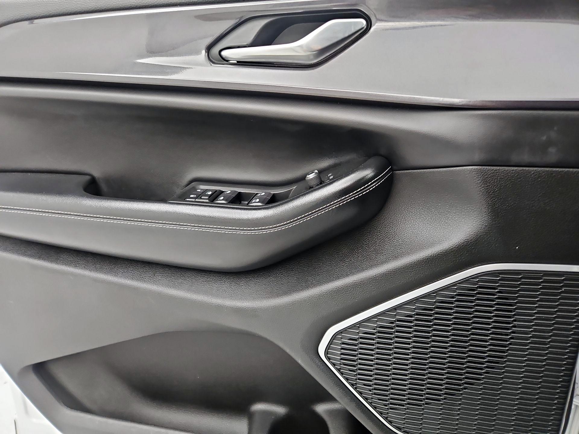 Thumbnail: 2021 Jeep Grand Cherokee L - 12