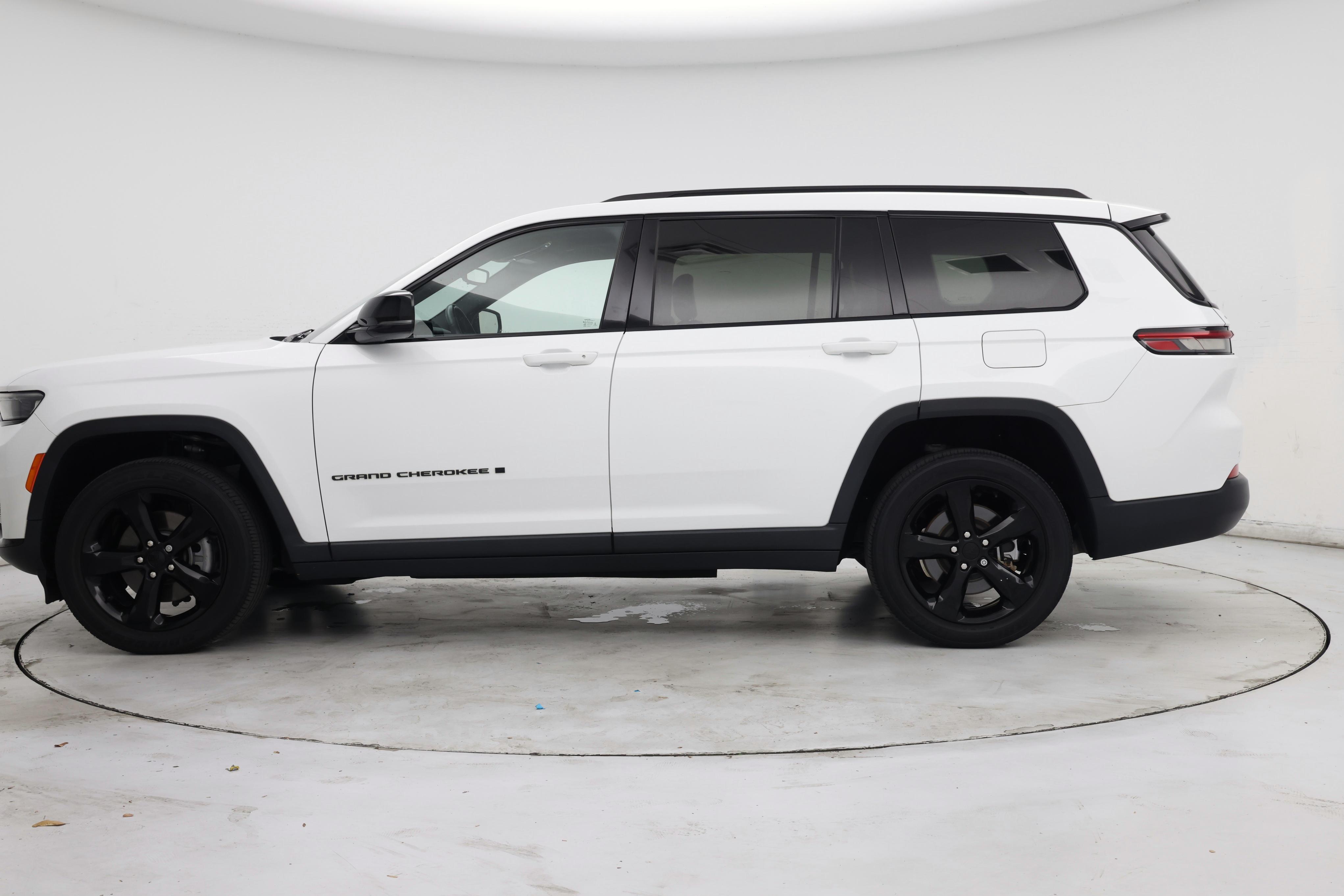 Thumbnail: 2021 Jeep Grand Cherokee L - 3