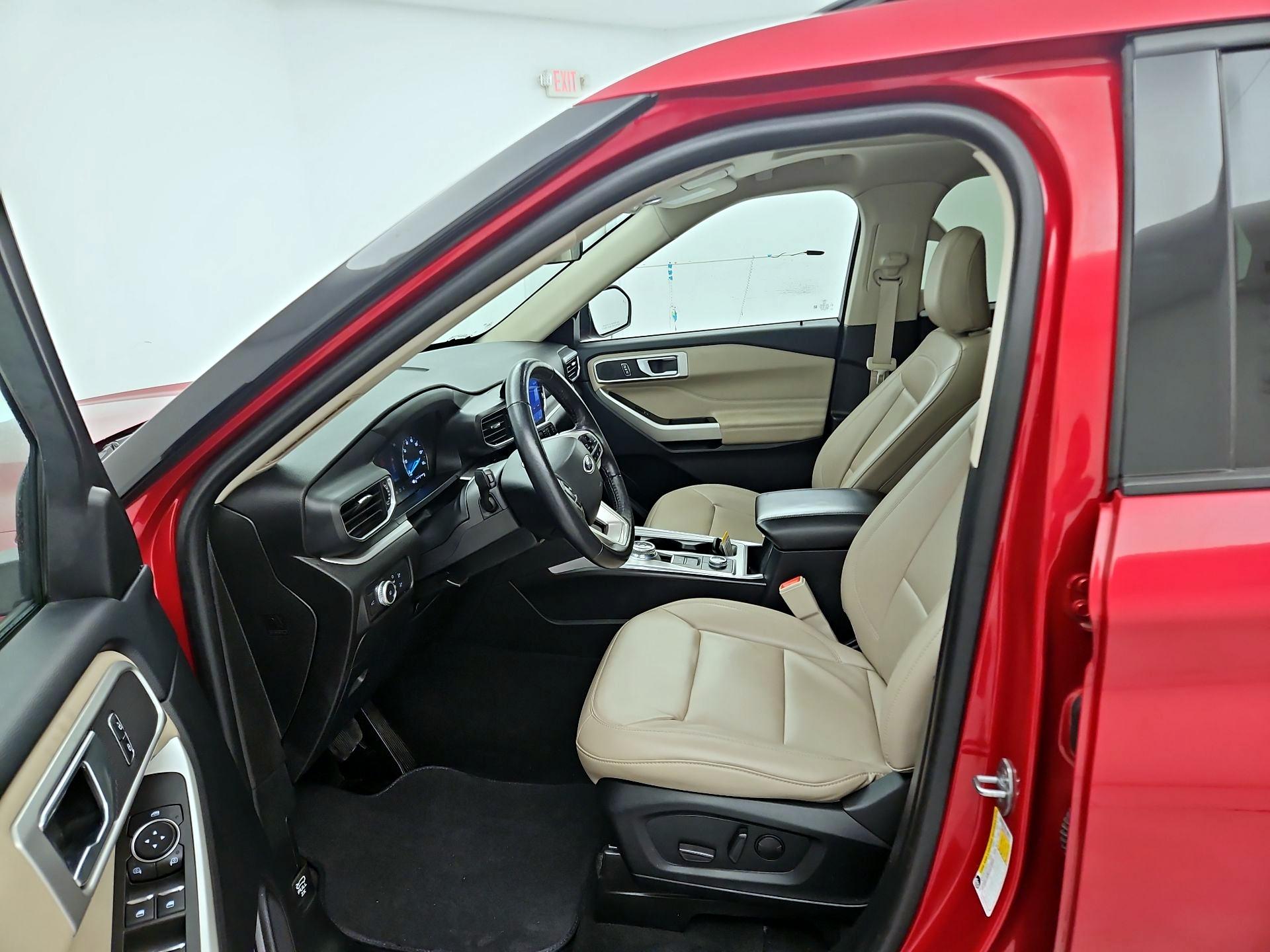 Thumbnail: 2022 Ford Explorer - 11