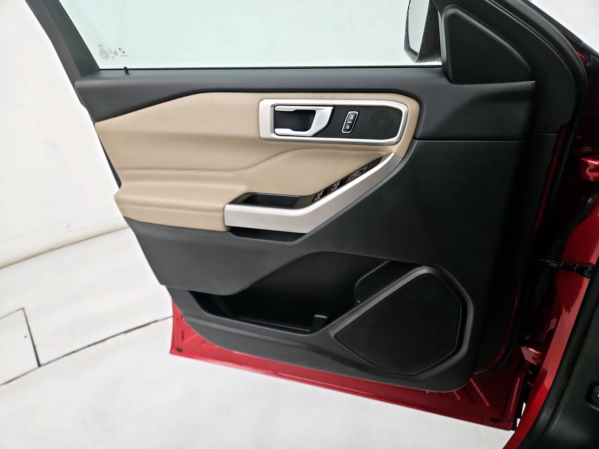 Thumbnail: 2022 Ford Explorer - 12