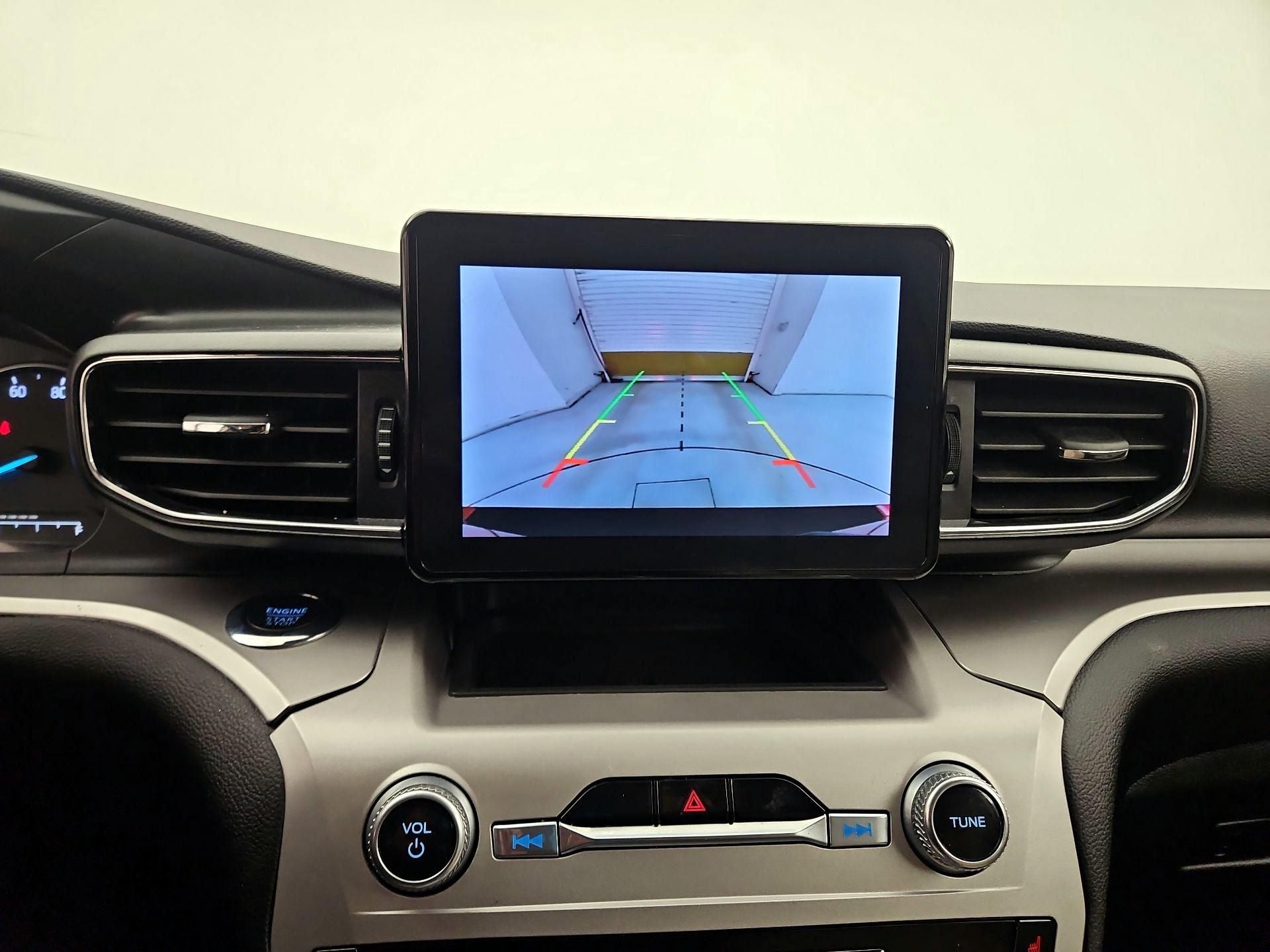 Thumbnail: 2022 Ford Explorer - 14