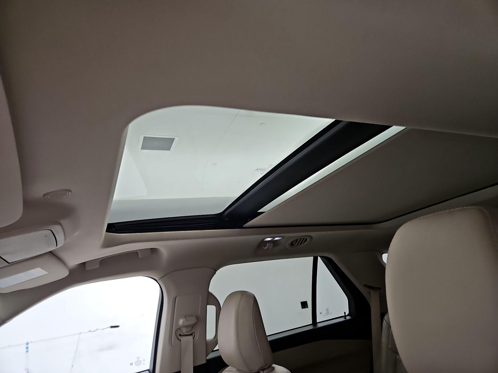 Thumbnail: 2022 Ford Explorer - 19