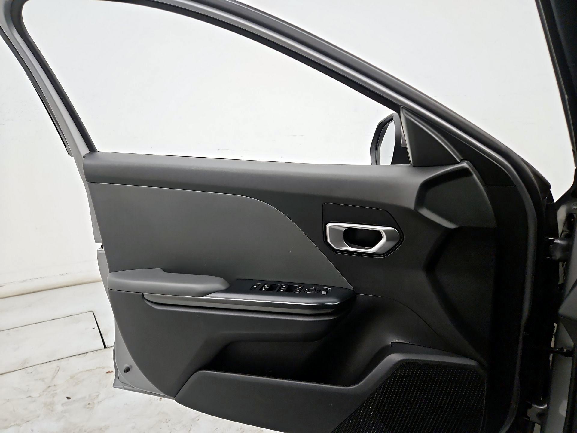 Thumbnail: 2025 Kia K4 - 12