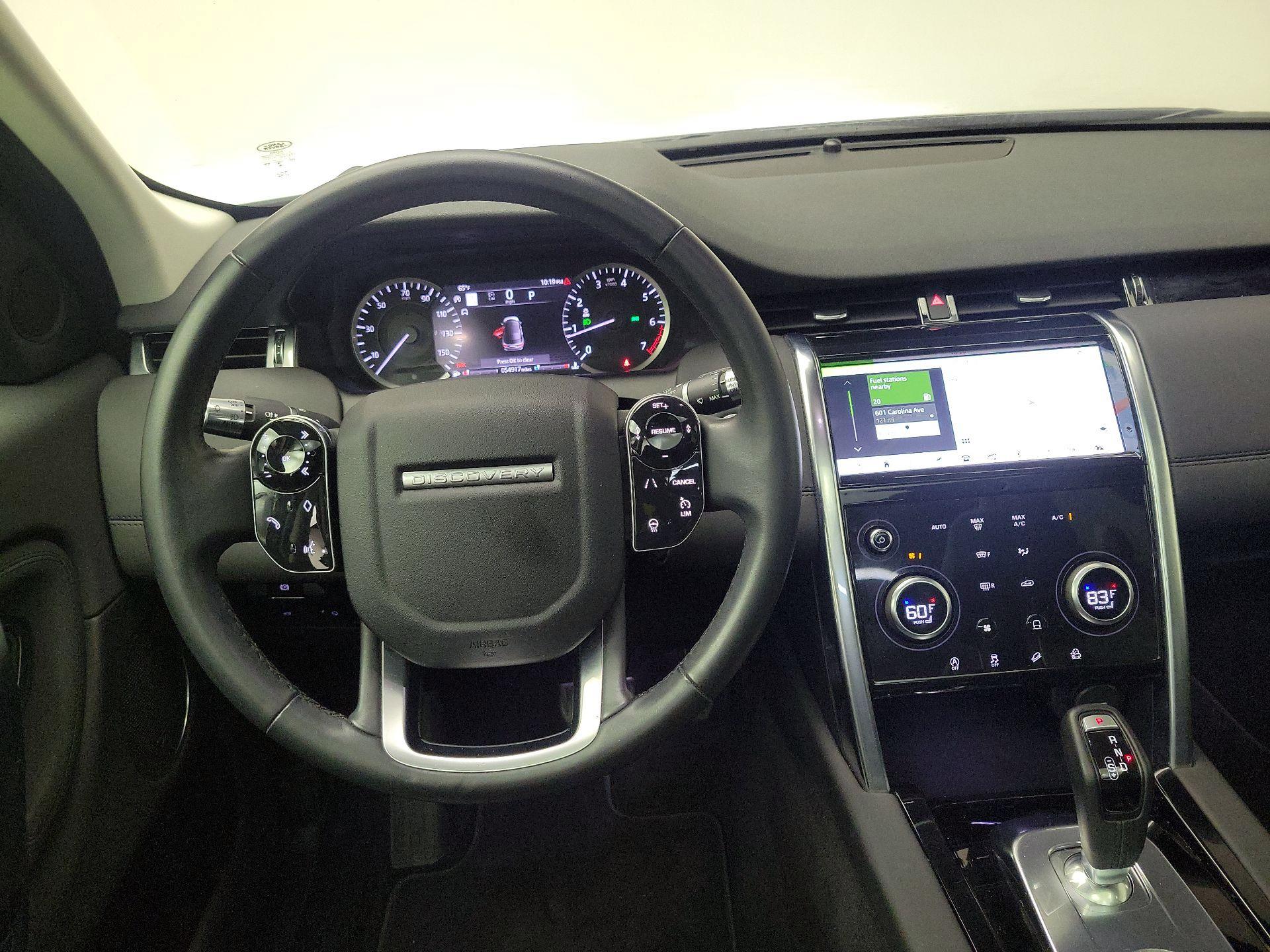 Thumbnail: 2020 Land Rover Discovery Sport - 10