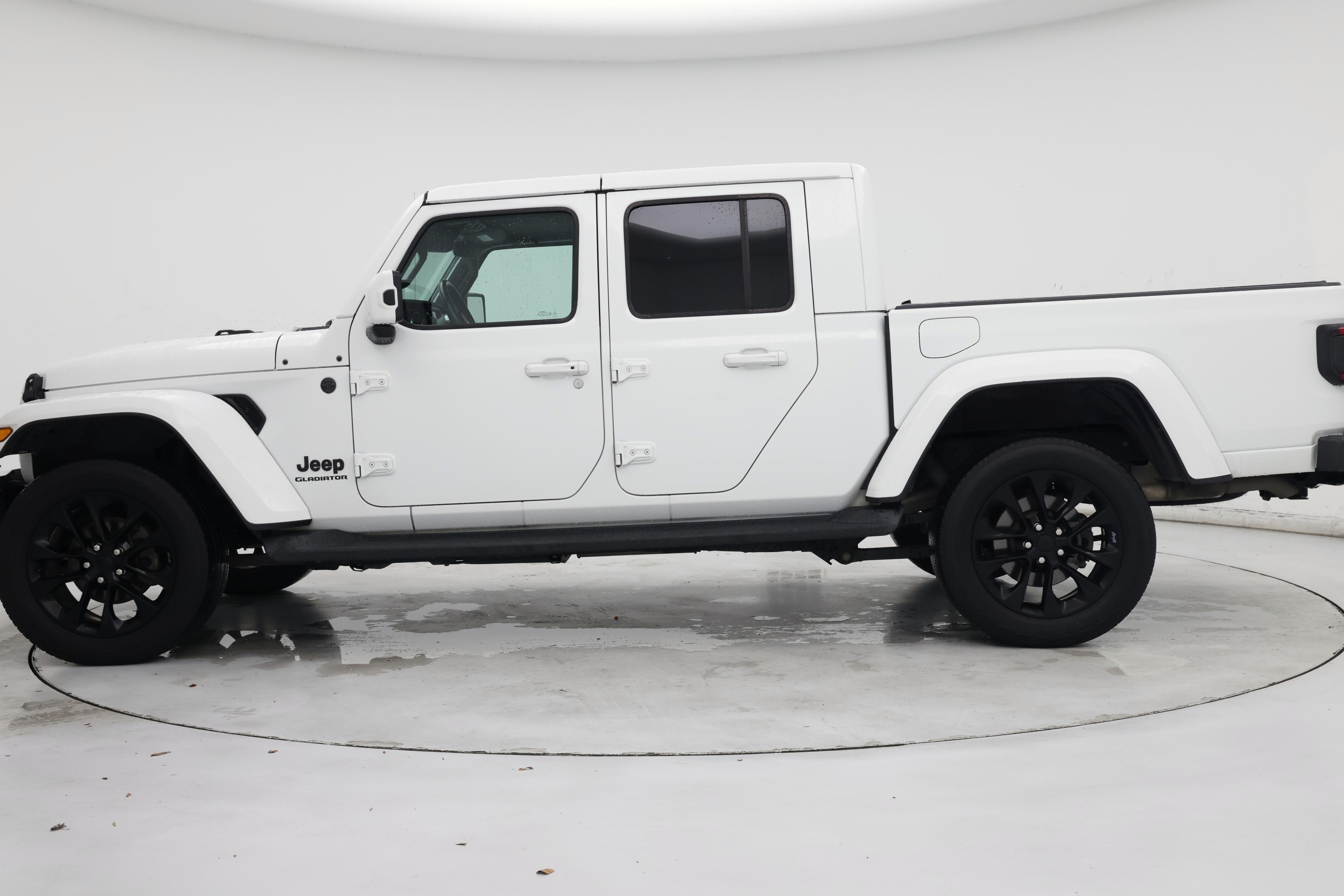 Thumbnail: 2021 Jeep Gladiator - 3