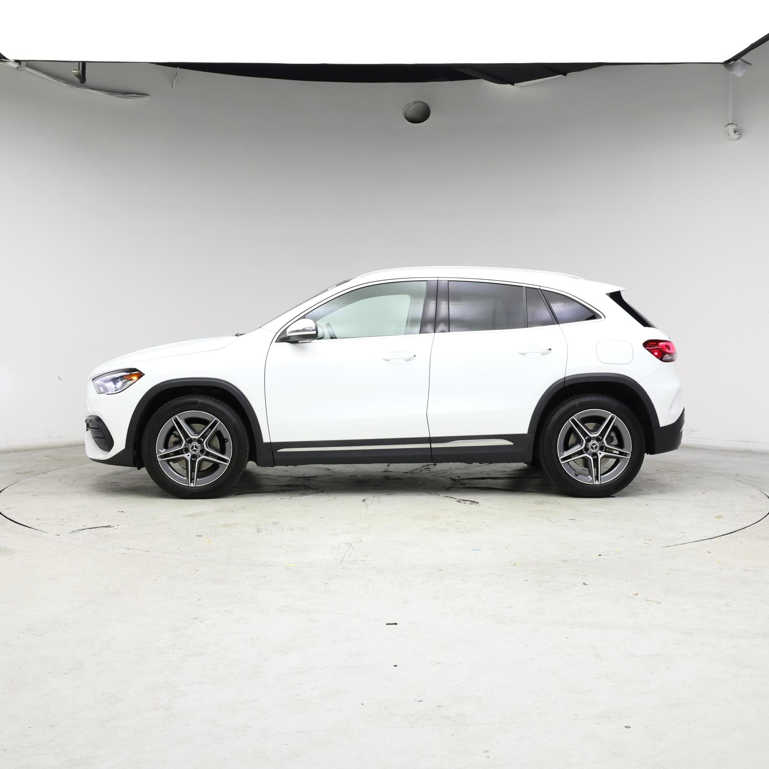 Thumbnail: 2022 Mercedes-Benz GLA - 3