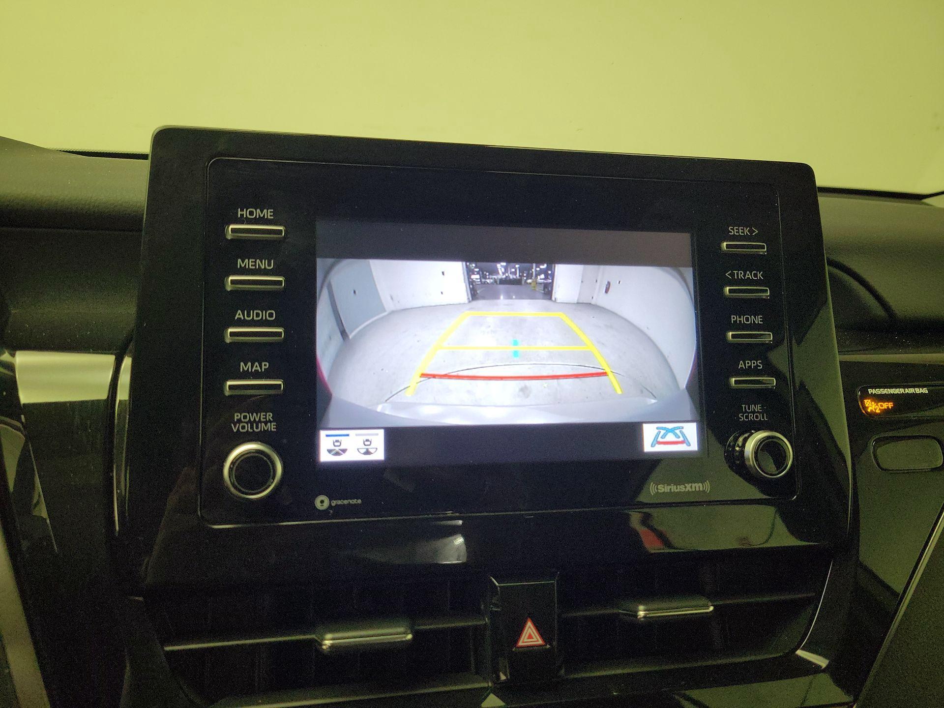 Thumbnail: 2022 Toyota Camry - 14