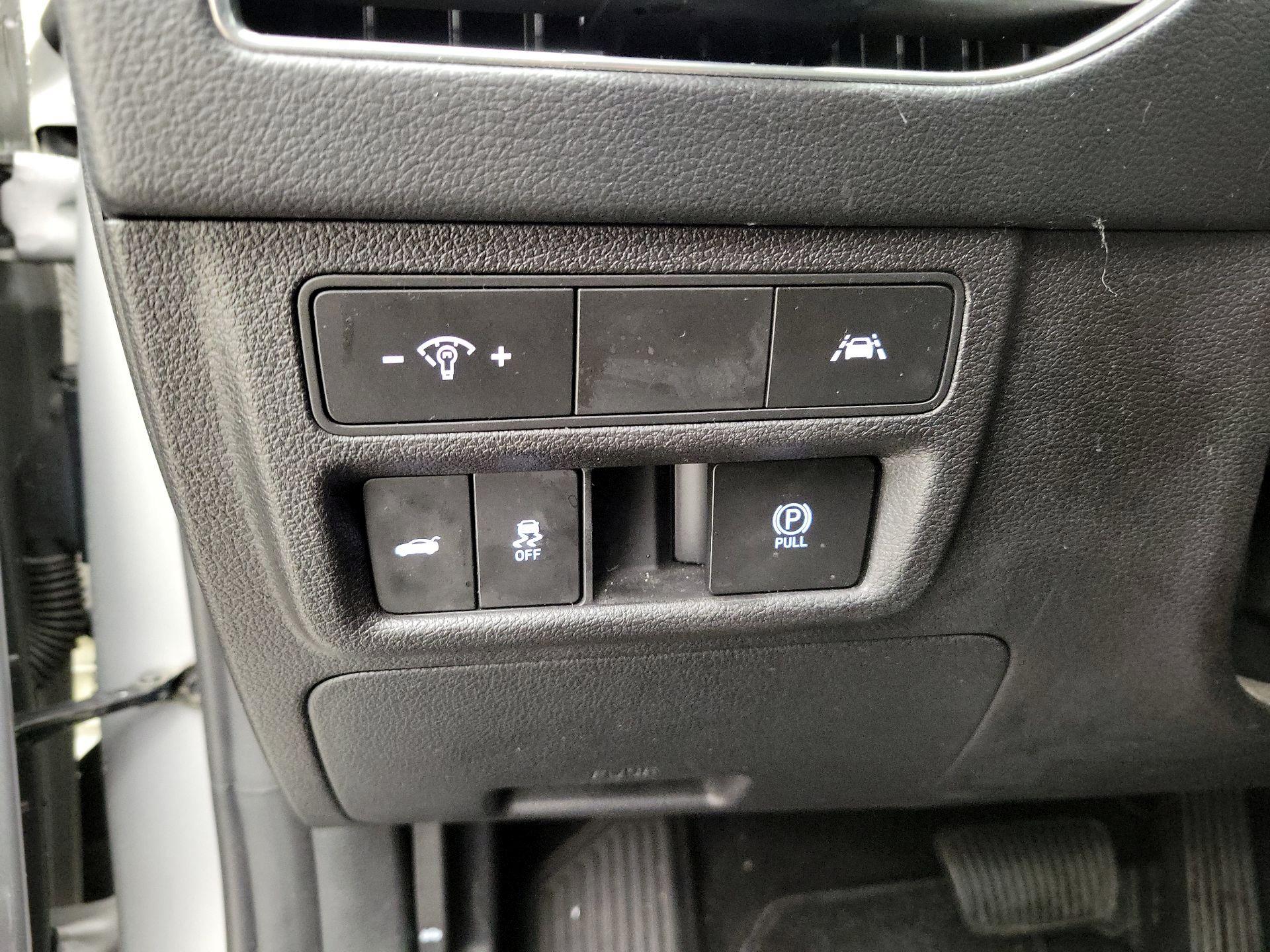 Thumbnail: 2023 Hyundai Sonata - 13