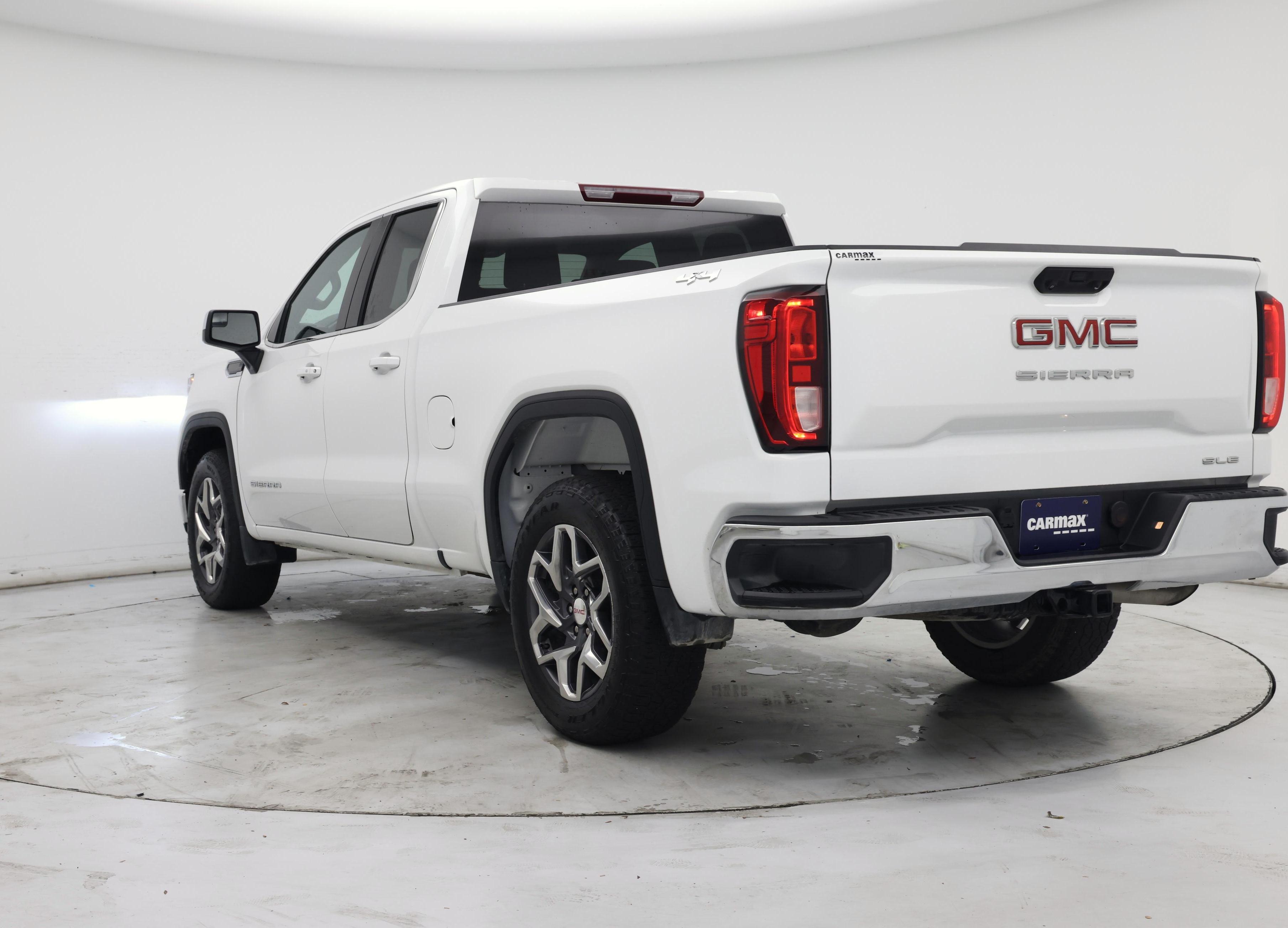 Thumbnail: 2023 GMC Sierra 1500 - 2