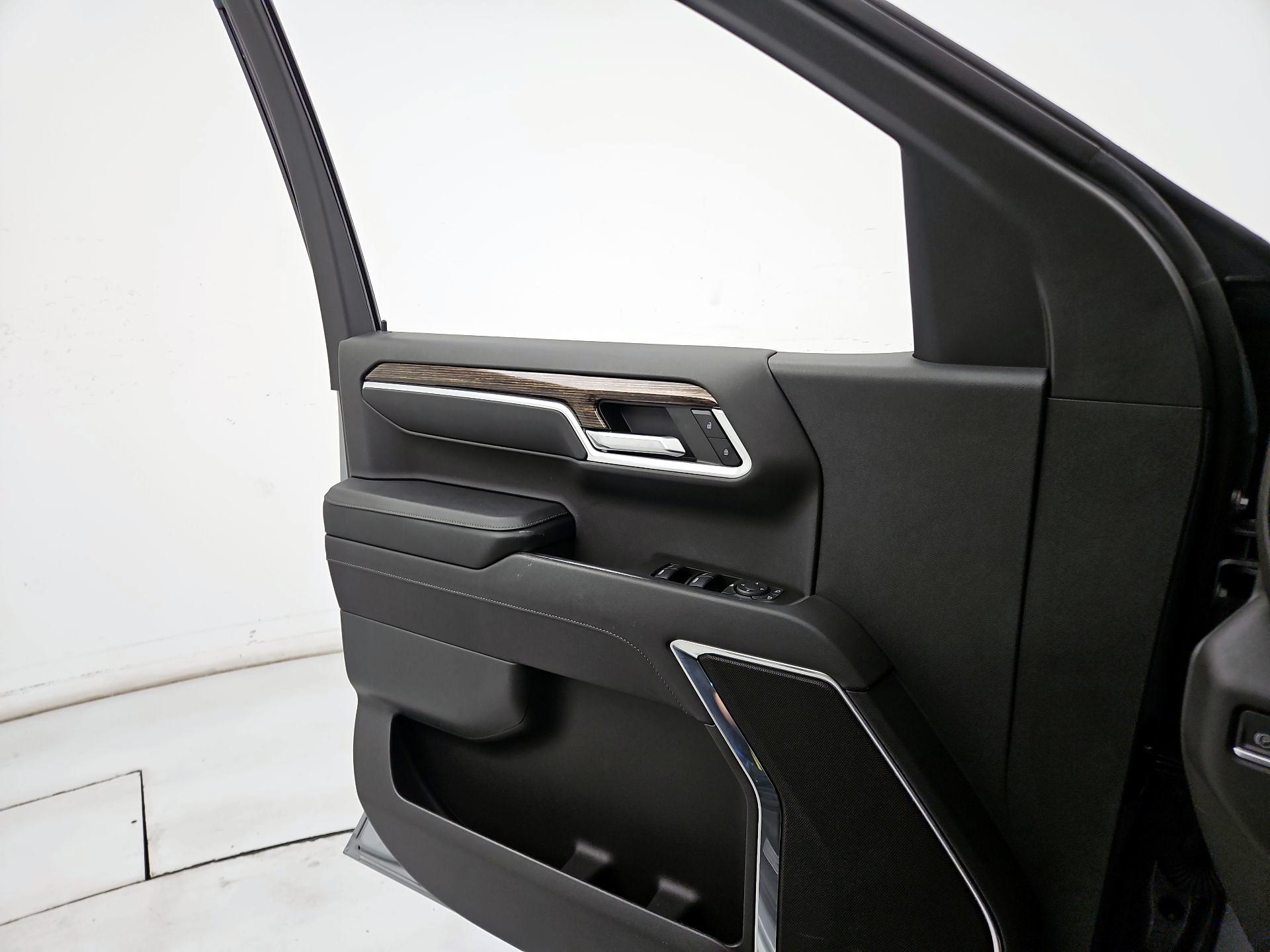 Thumbnail: 2023 GMC Sierra 1500 - 12