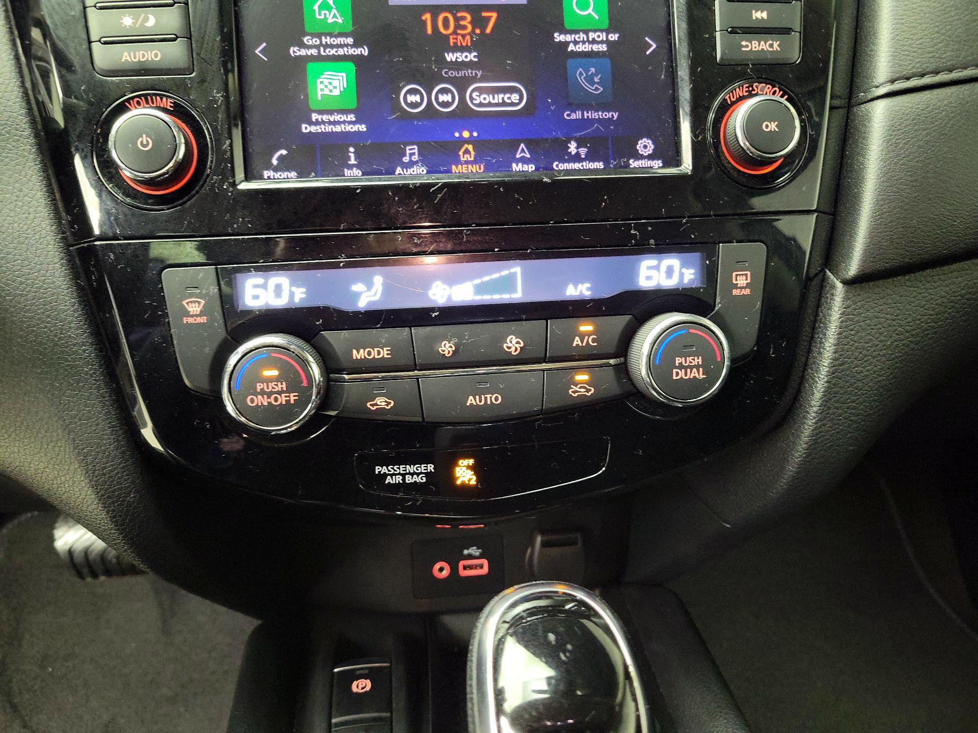 Thumbnail: 2020 Nissan Rogue - 17