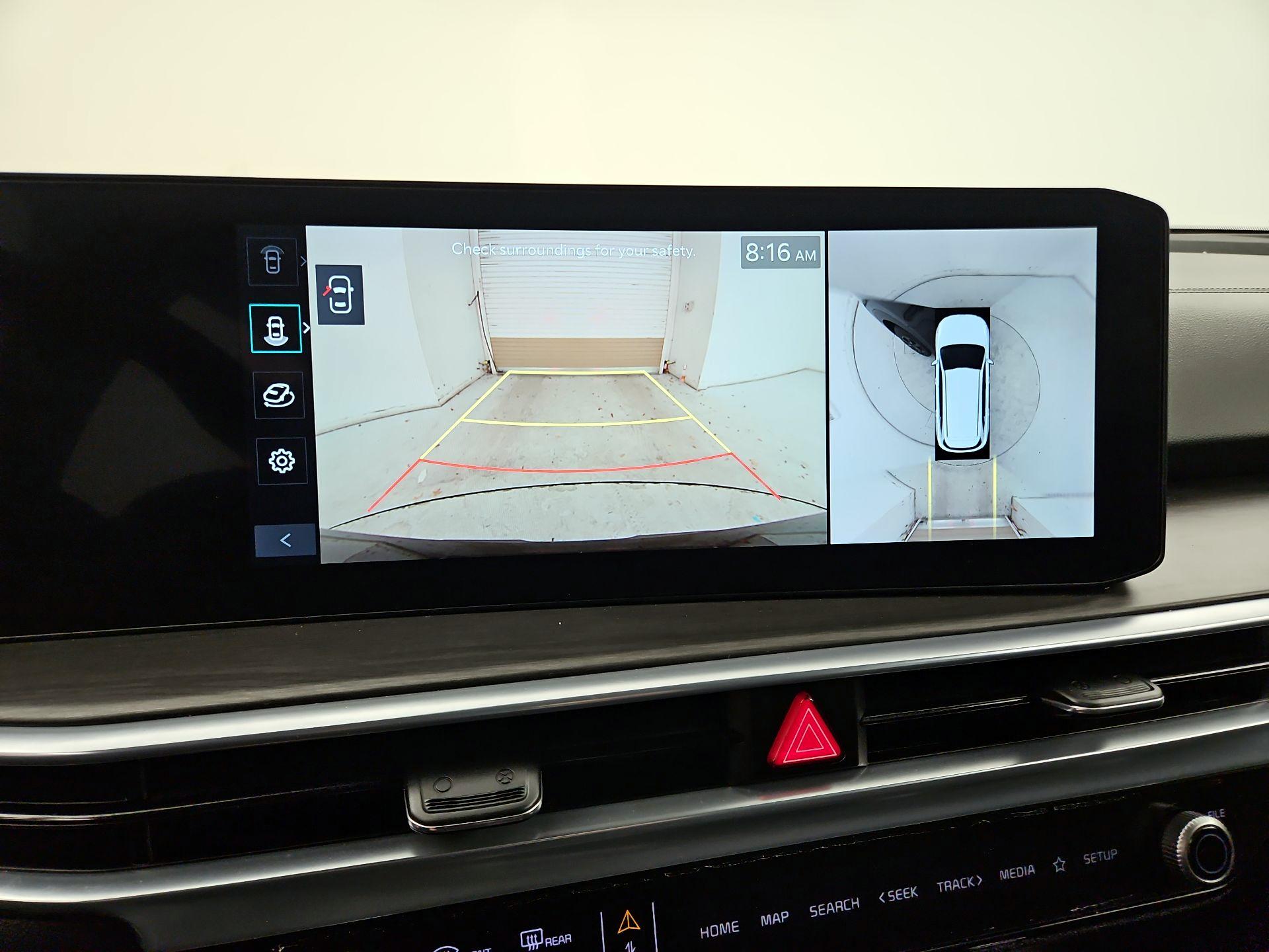 Thumbnail: 2024 Kia Sorento - 15