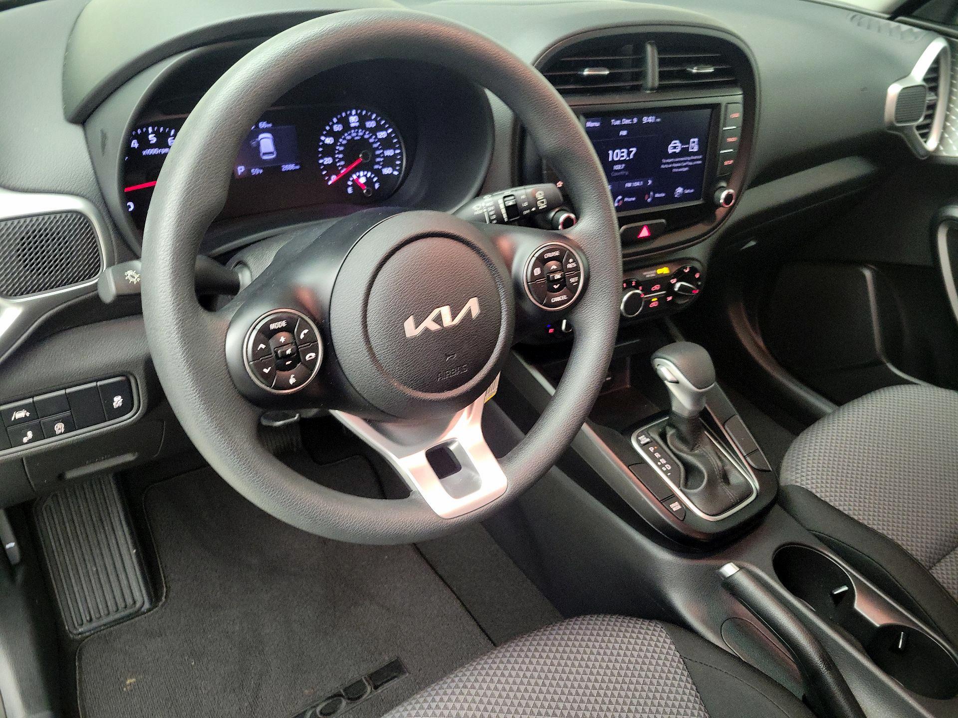 Thumbnail: 2022 Kia Soul - 9