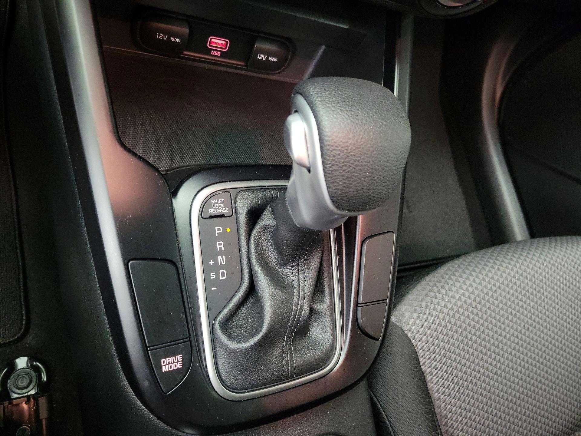 Thumbnail: 2022 Kia Soul - 16