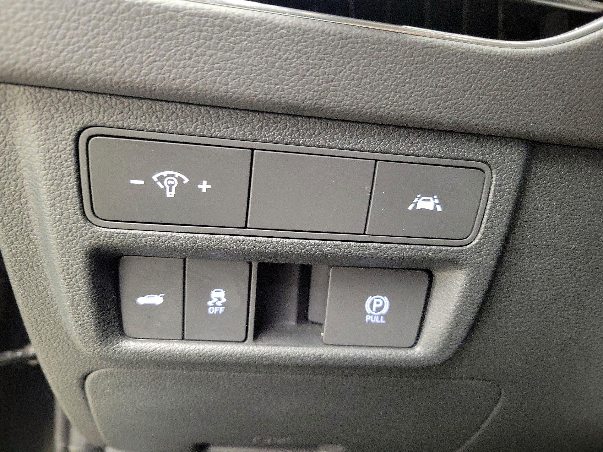 Thumbnail: 2022 Hyundai Sonata - 13