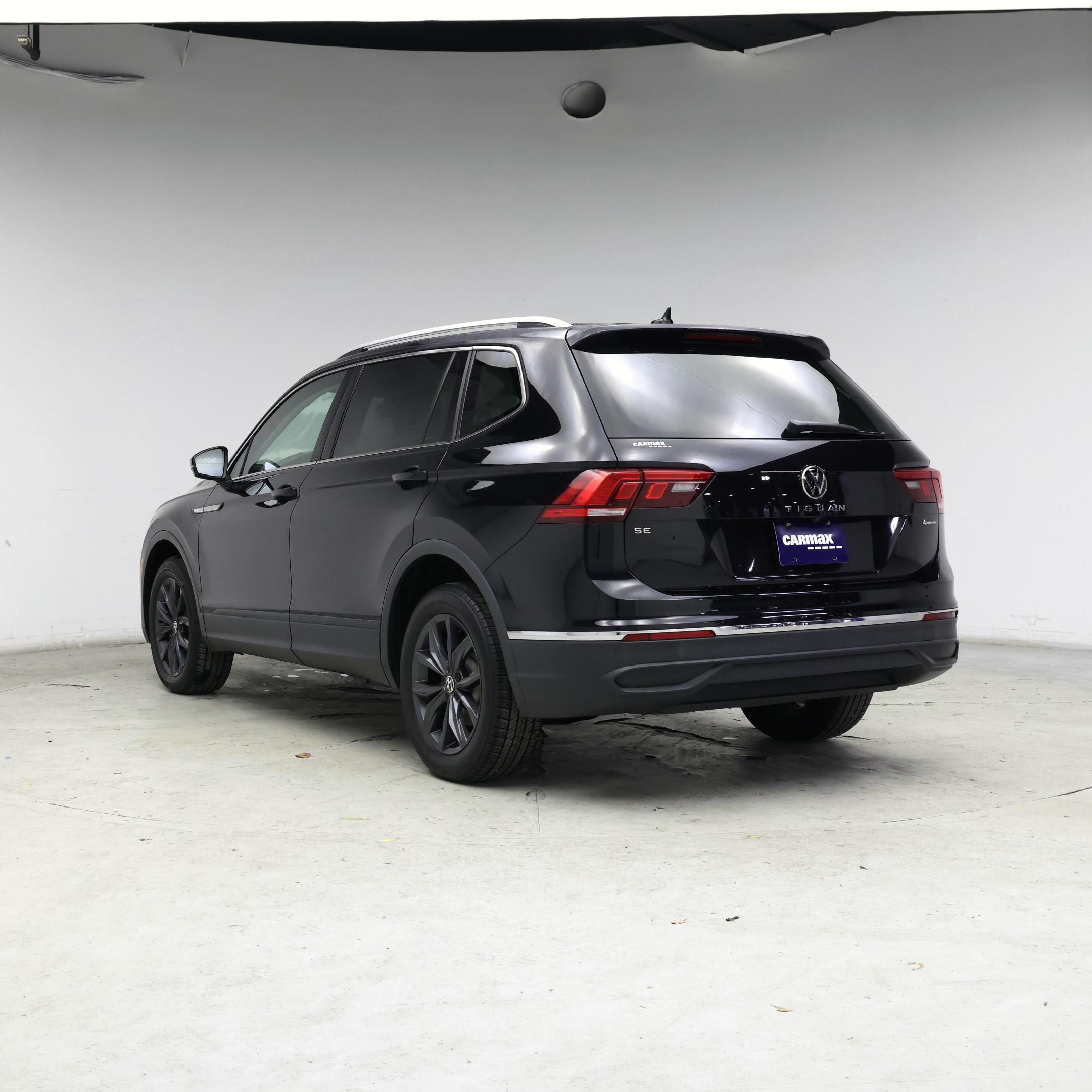 Thumbnail: 2022 Volkswagen Tiguan - 2