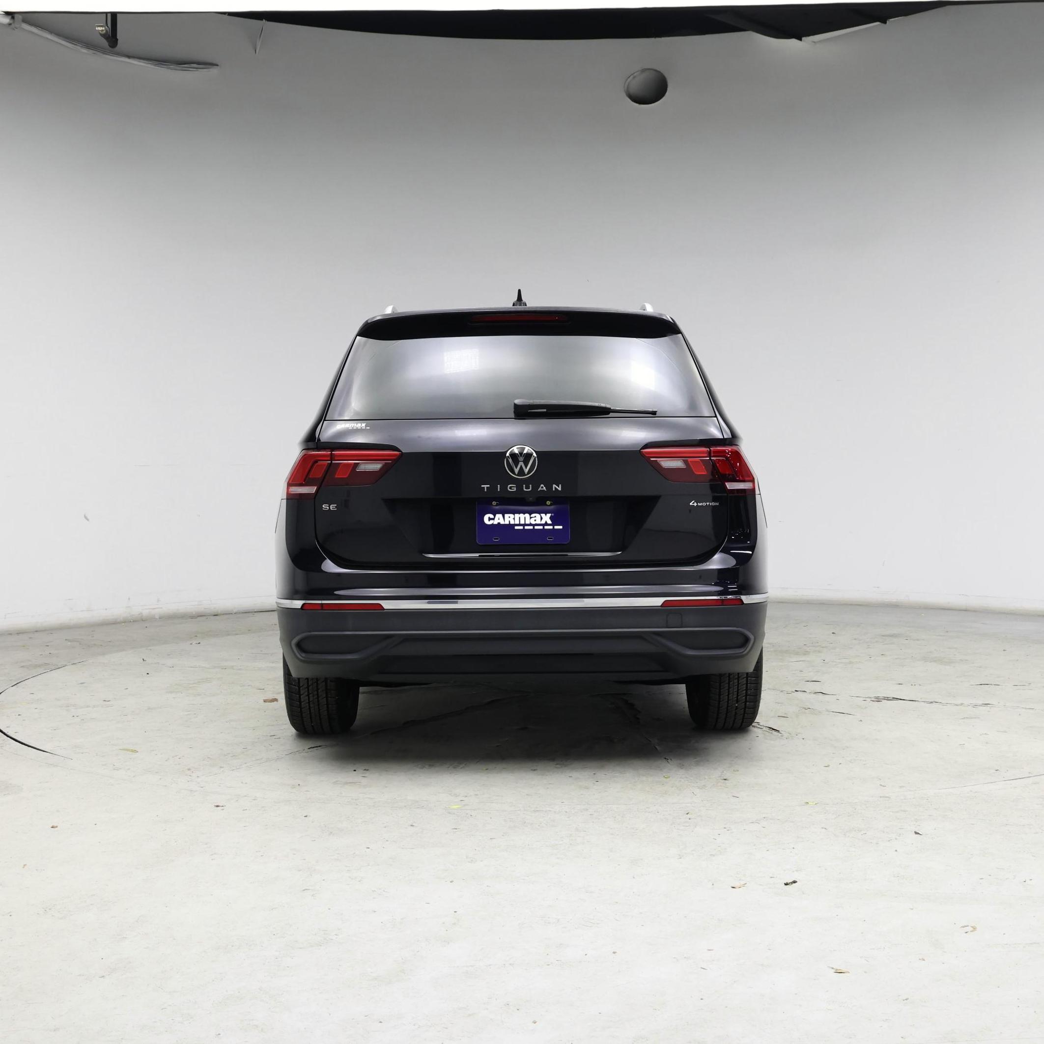 Thumbnail: 2022 Volkswagen Tiguan - 6