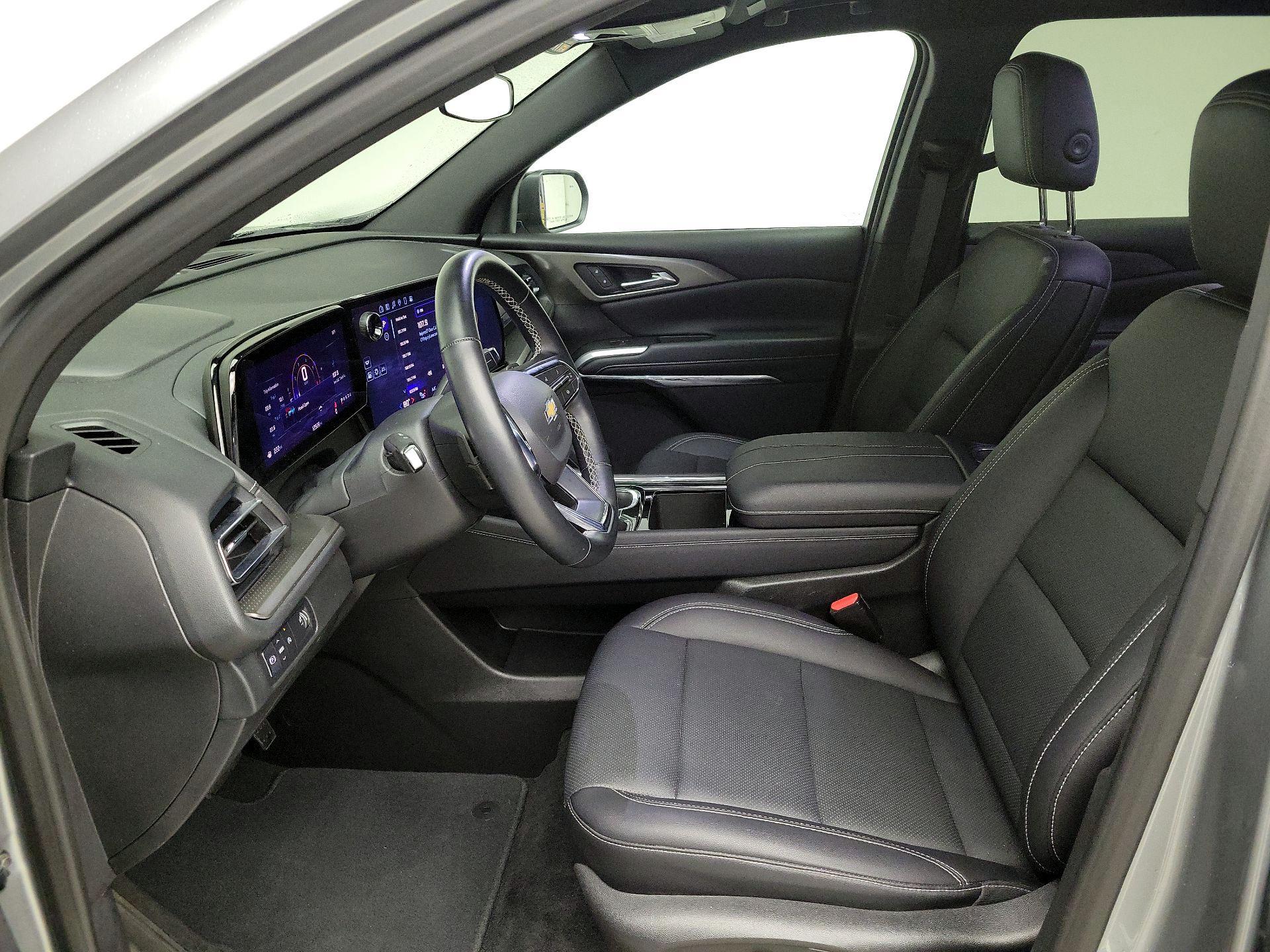 Thumbnail: 2025 Chevrolet Traverse - 11