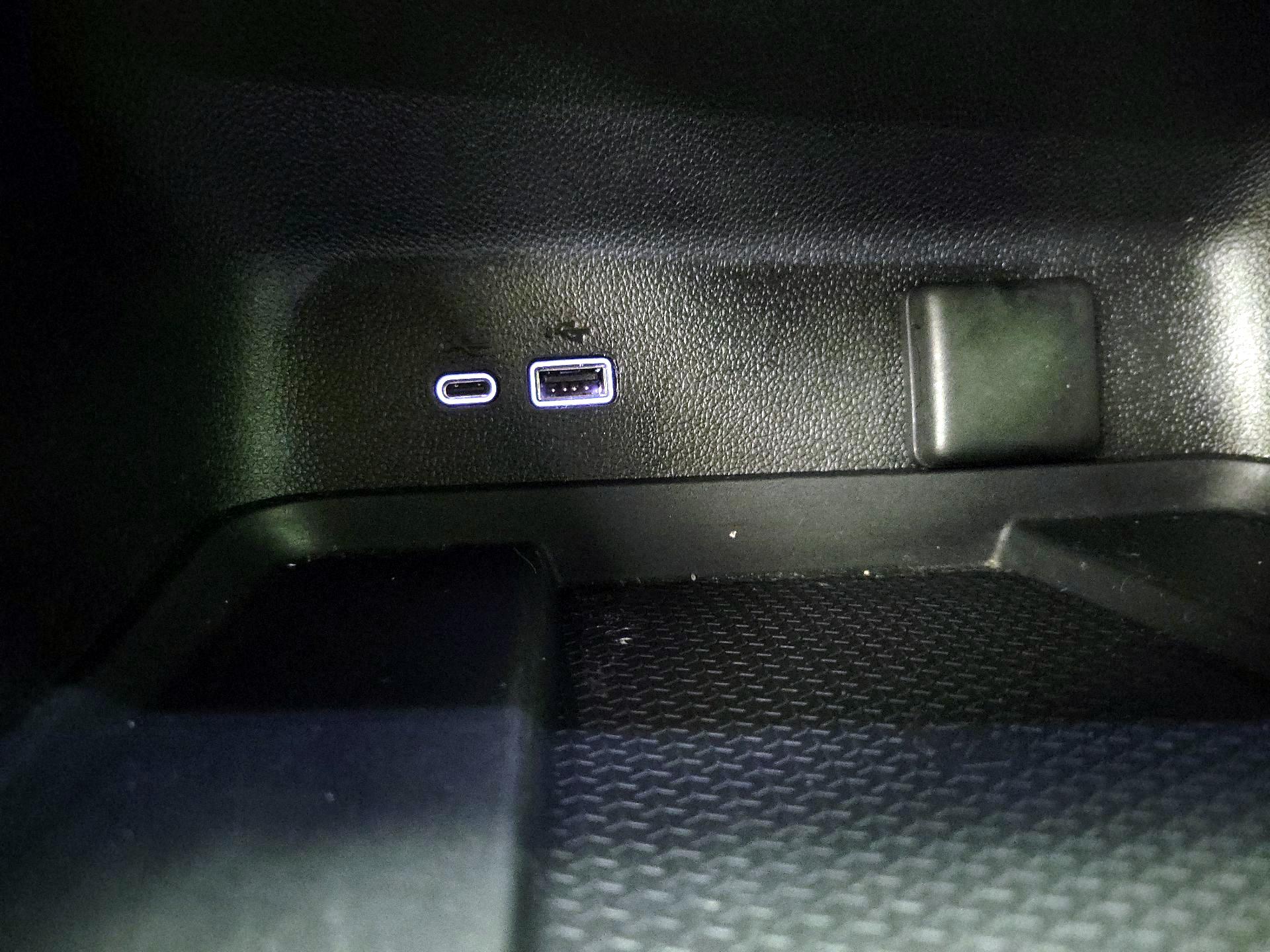 Thumbnail: 2025 Chevrolet Traverse - 18