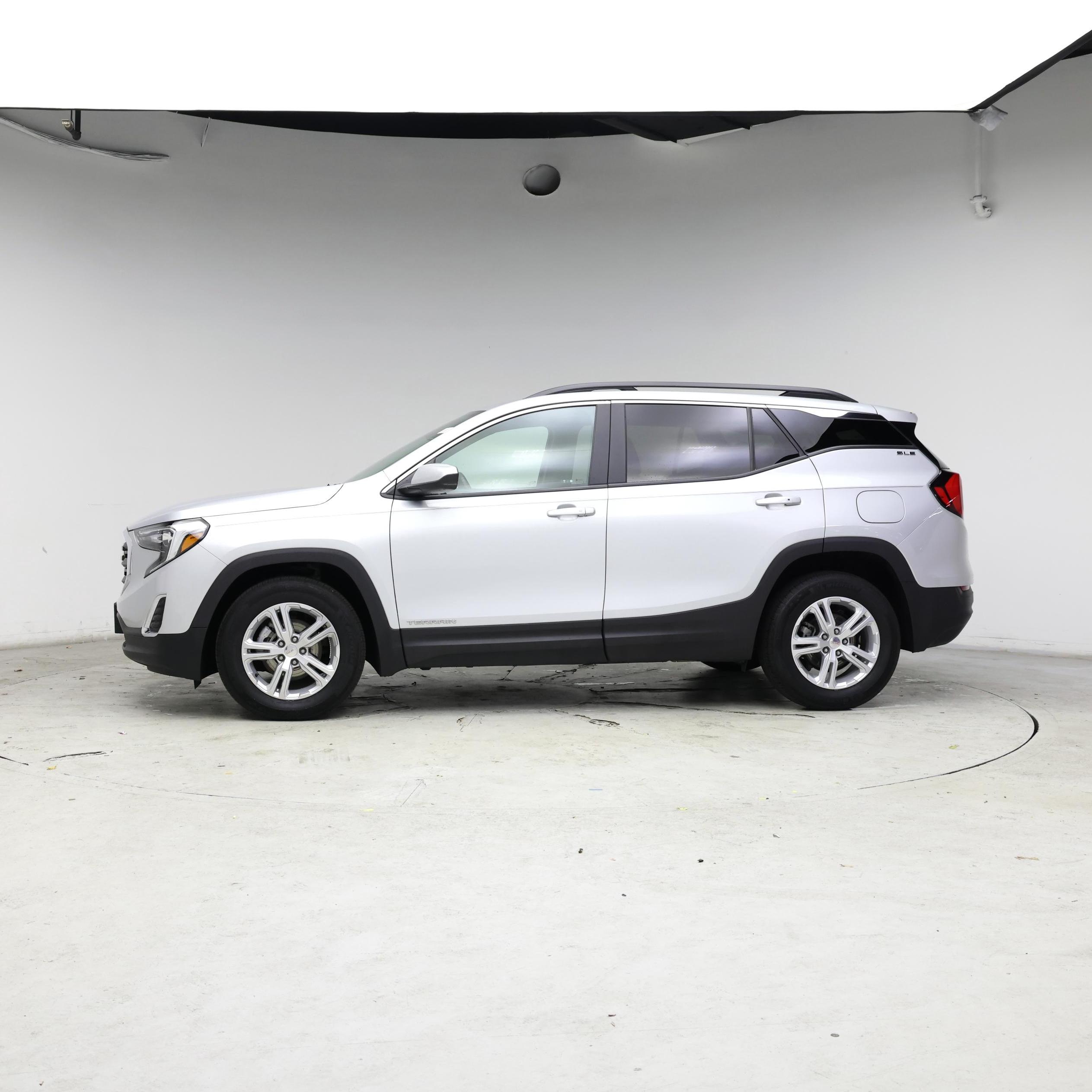 Thumbnail: 2021 GMC Terrain - 3