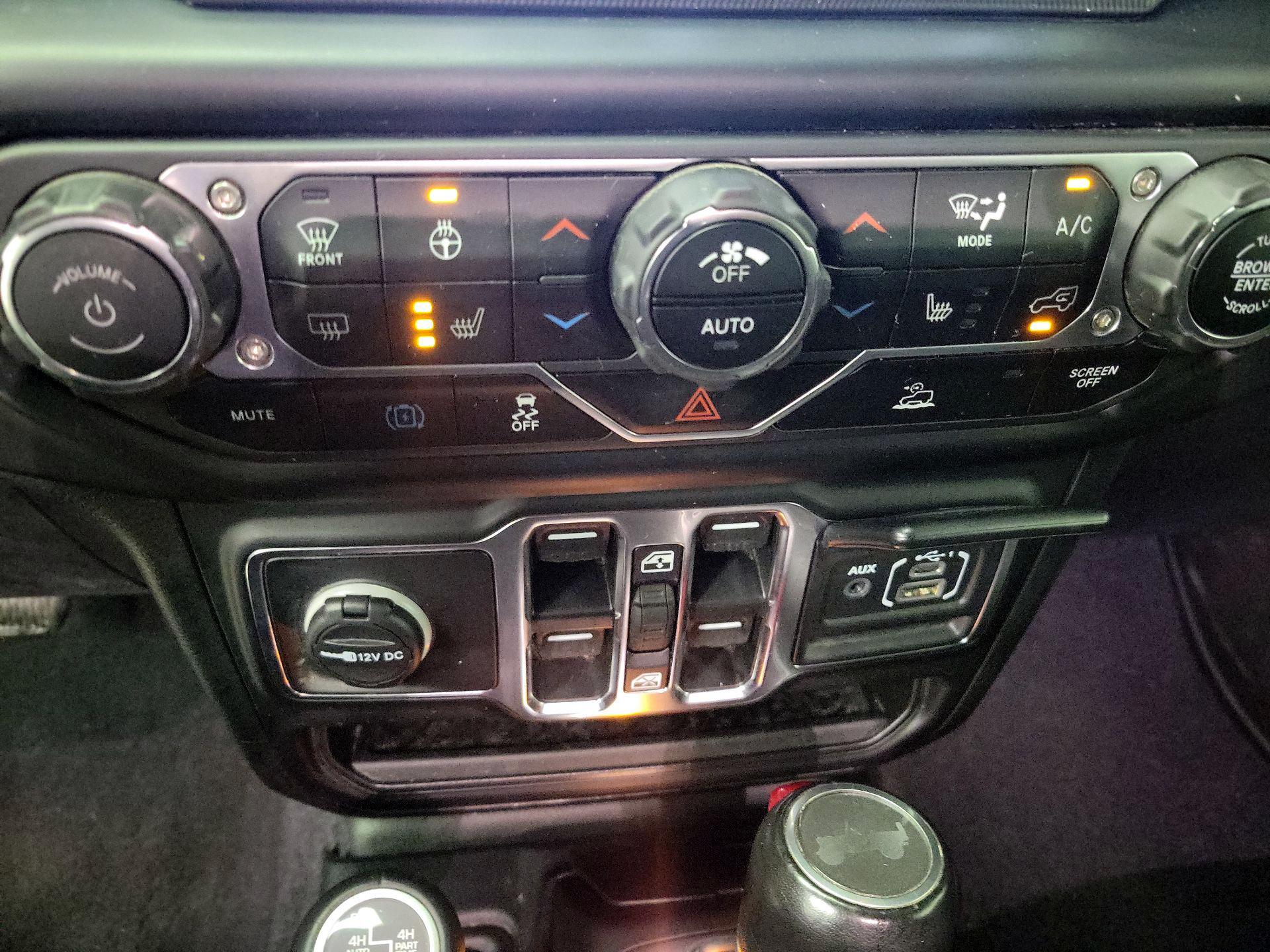 Thumbnail: 2023 Jeep Wrangler - 17