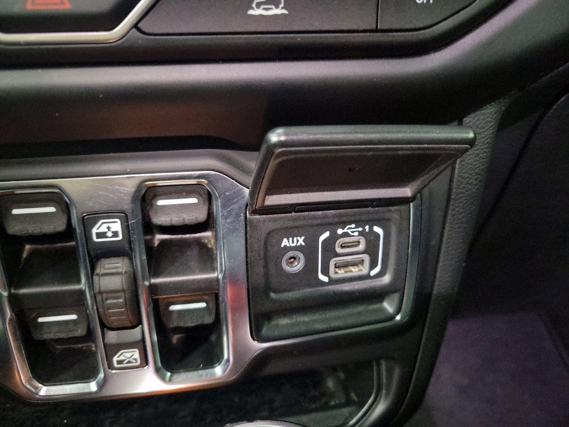 Thumbnail: 2023 Jeep Wrangler - 19