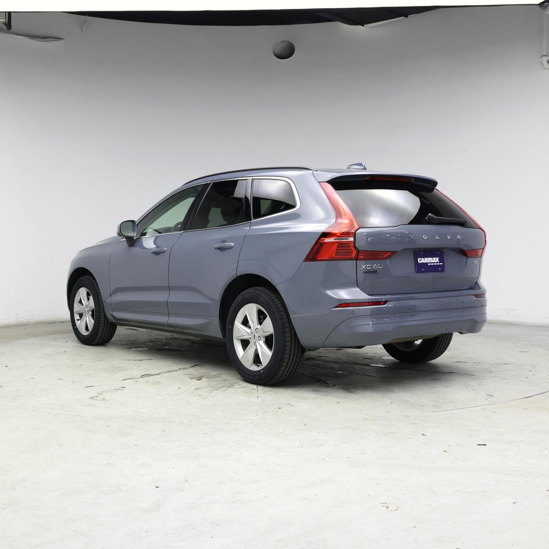 Thumbnail: 2022 Volvo XC60 - 2