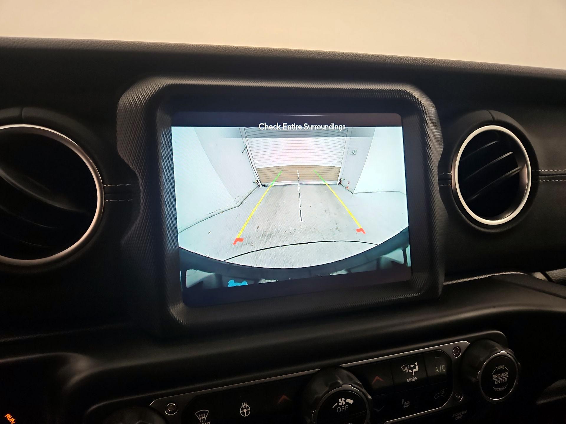 Thumbnail: 2022 Jeep Wrangler - 13