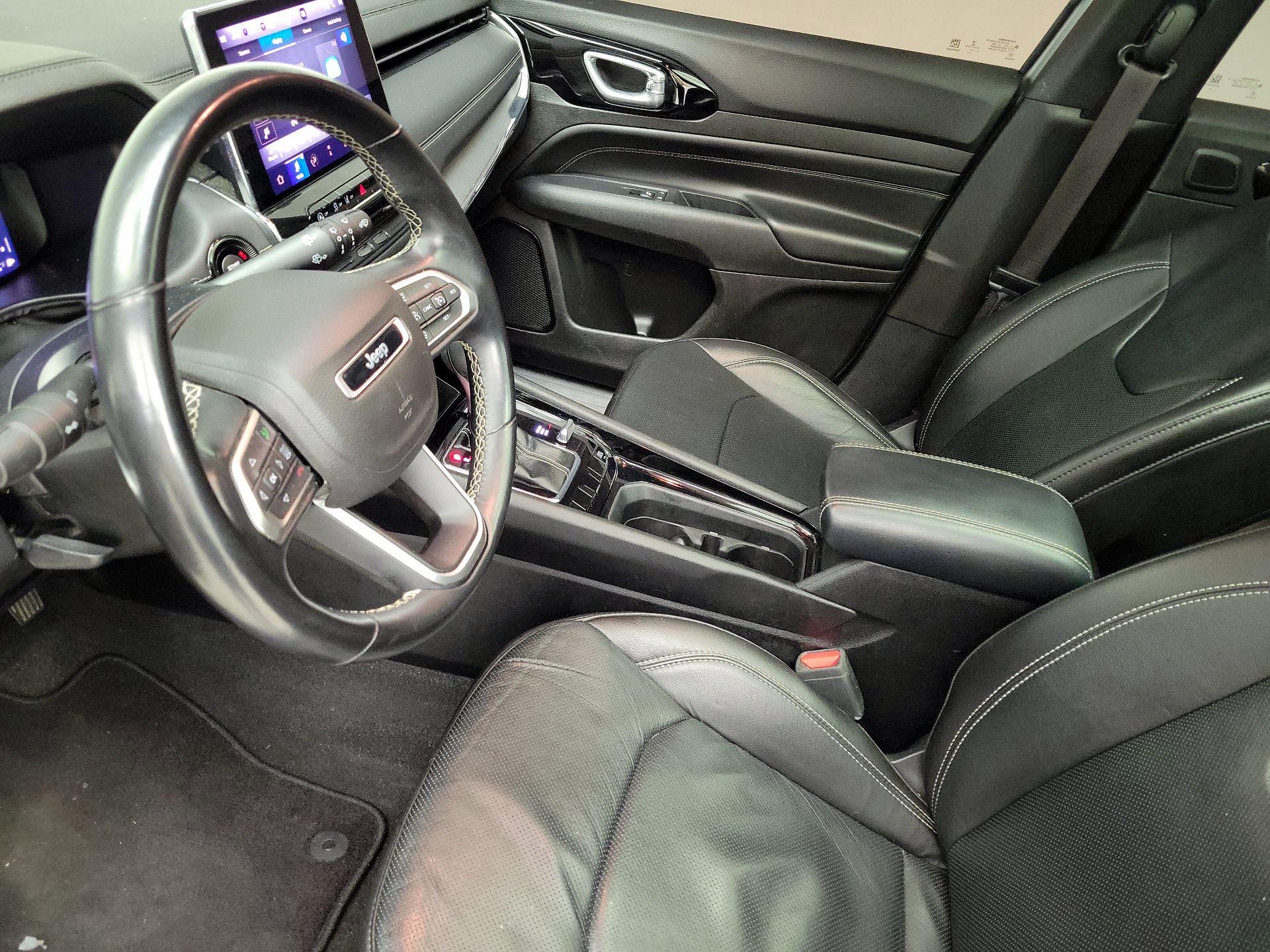 Thumbnail: 2022 Jeep Compass - 11