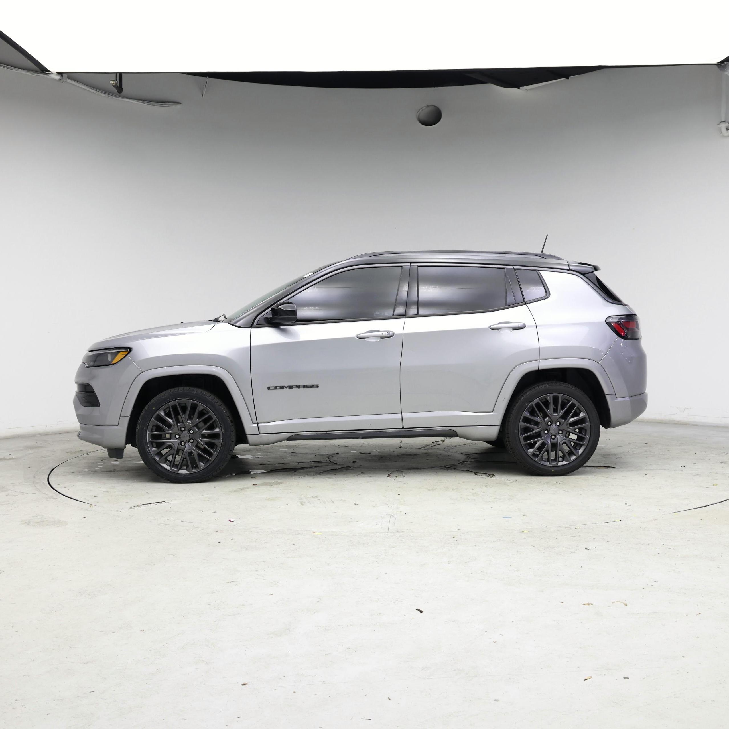 Thumbnail: 2022 Jeep Compass - 3