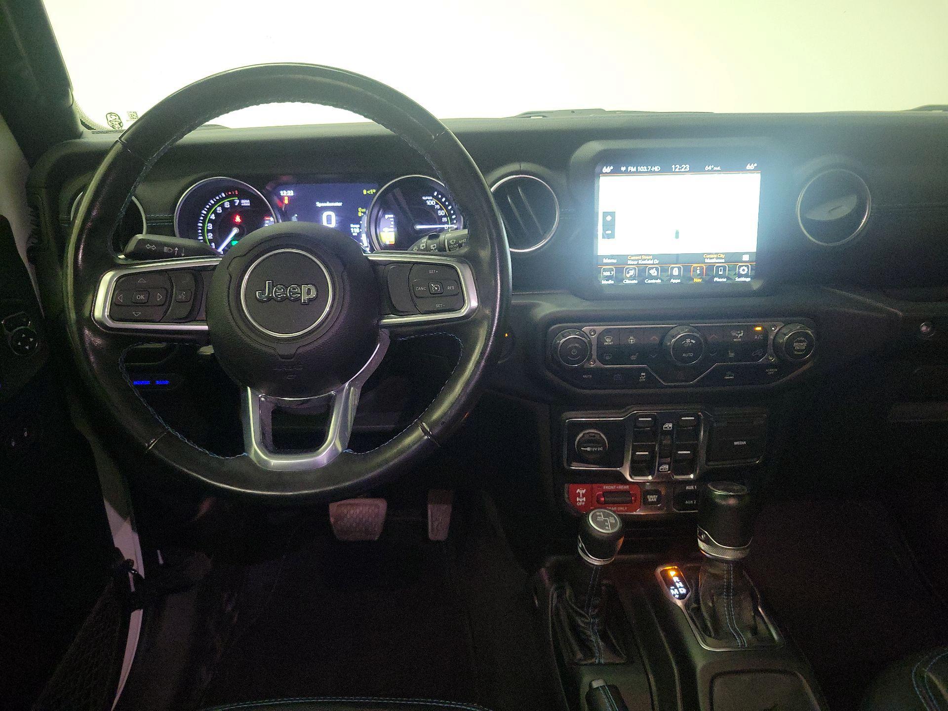 Thumbnail: 2022 Jeep Wrangler - 10