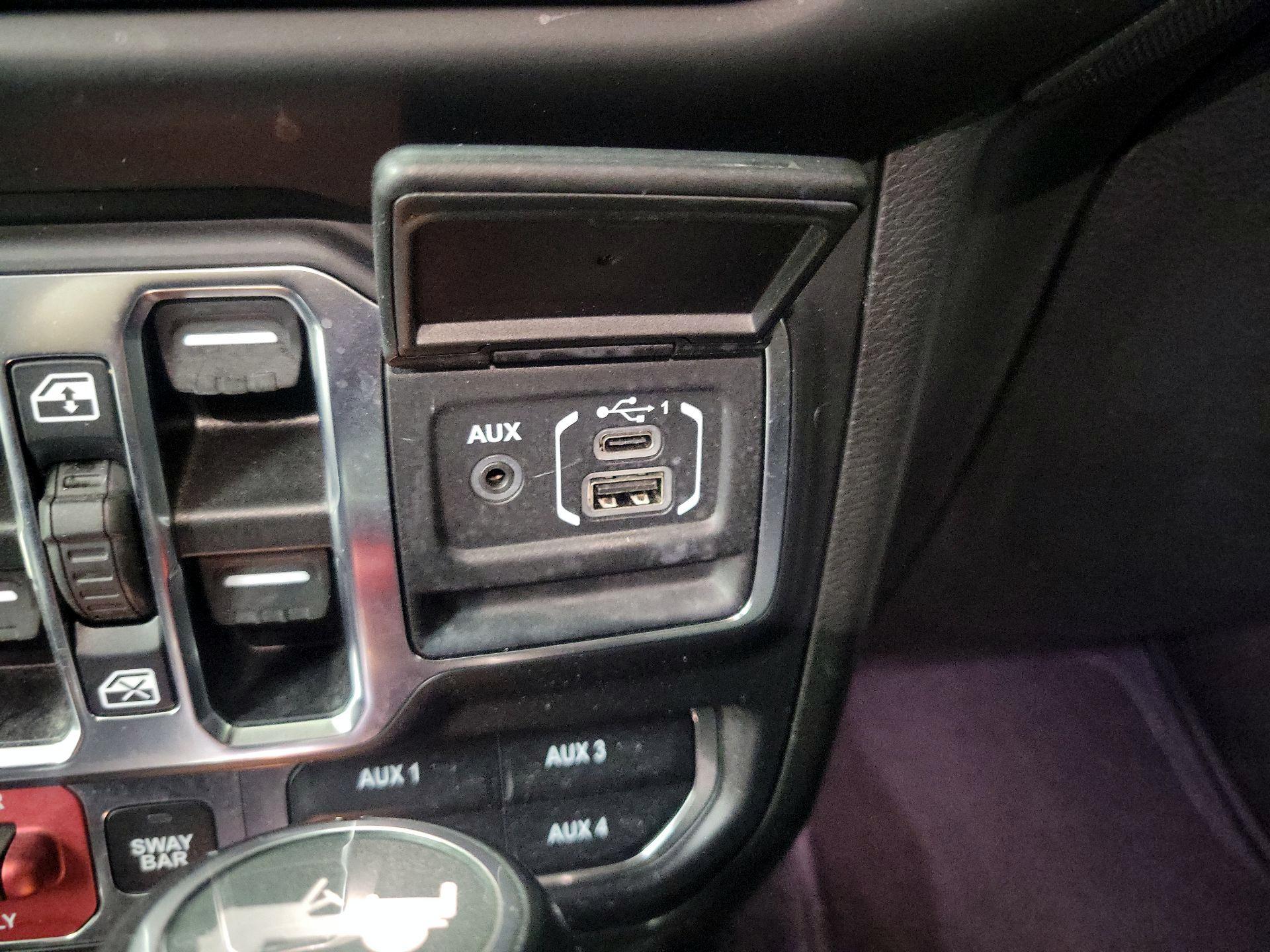 Thumbnail: 2022 Jeep Wrangler - 19