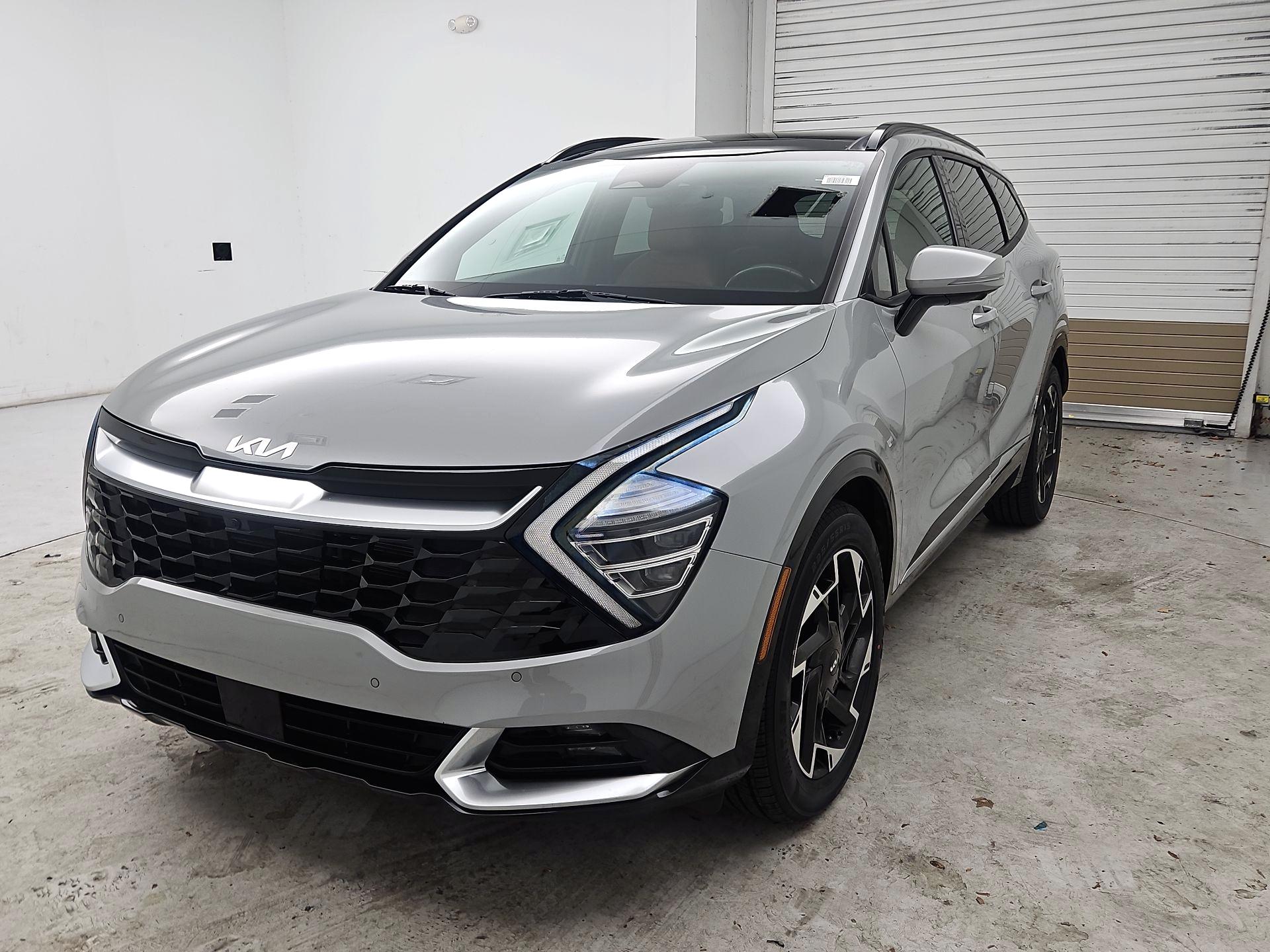 Thumbnail: 2023 Kia Sportage - 3