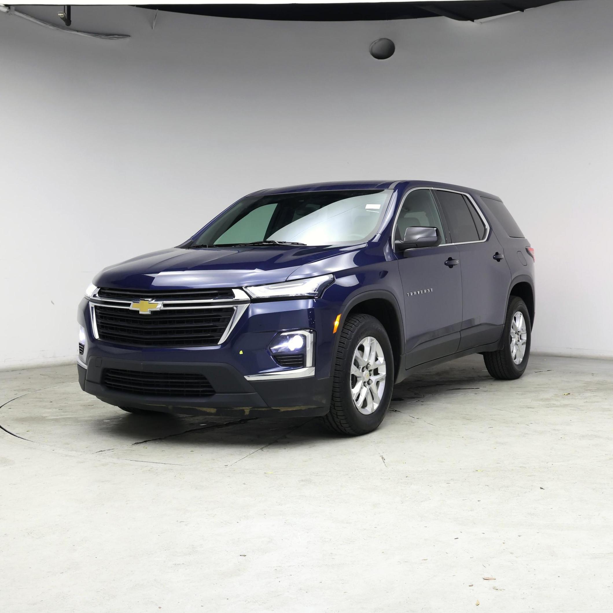 Thumbnail: 2022 Chevrolet Traverse - 4