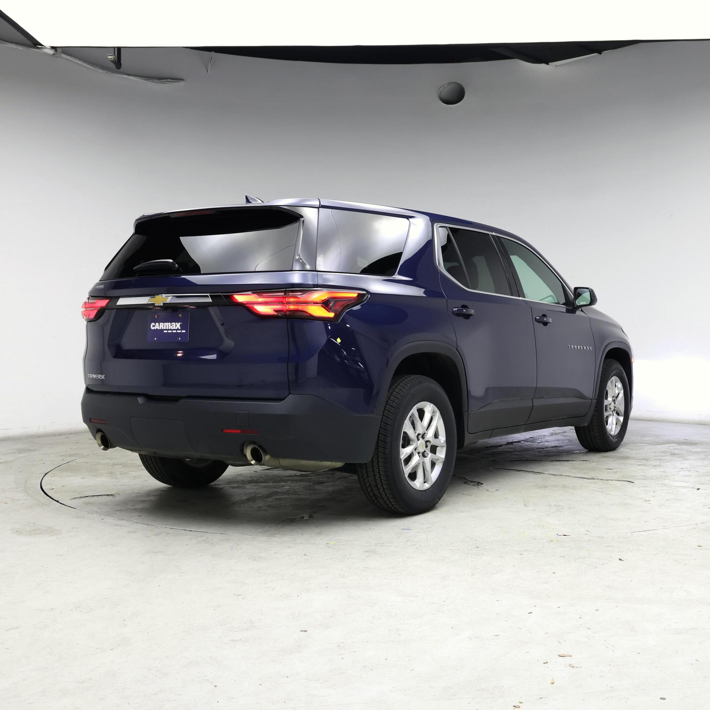 Thumbnail: 2022 Chevrolet Traverse - 8