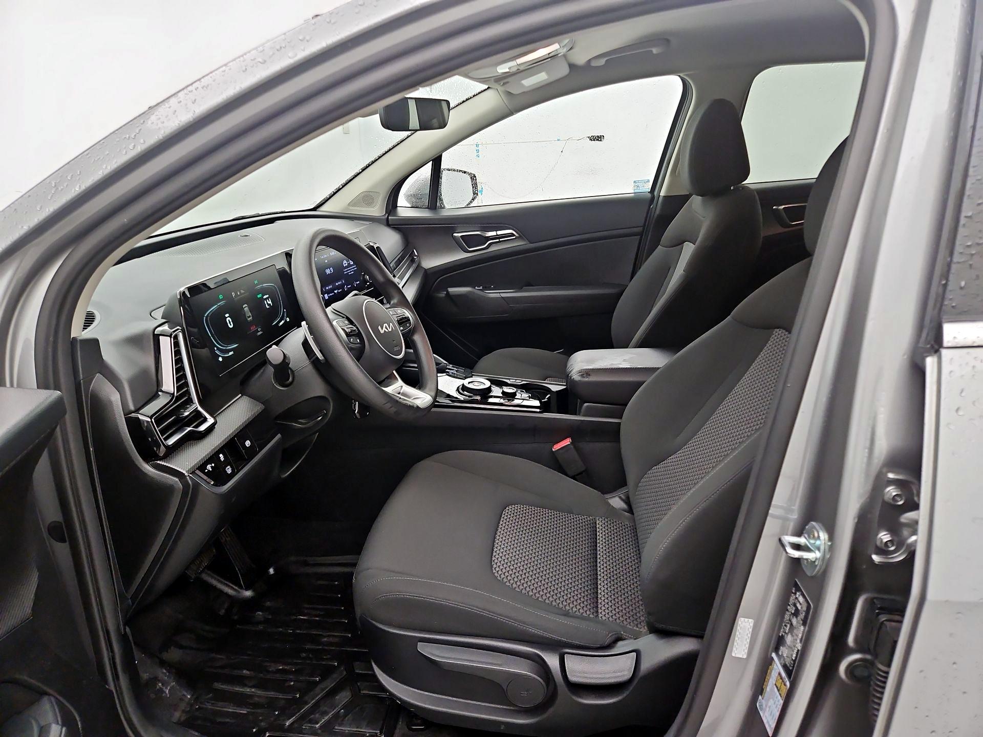 Thumbnail: 2023 Kia Sportage - 11