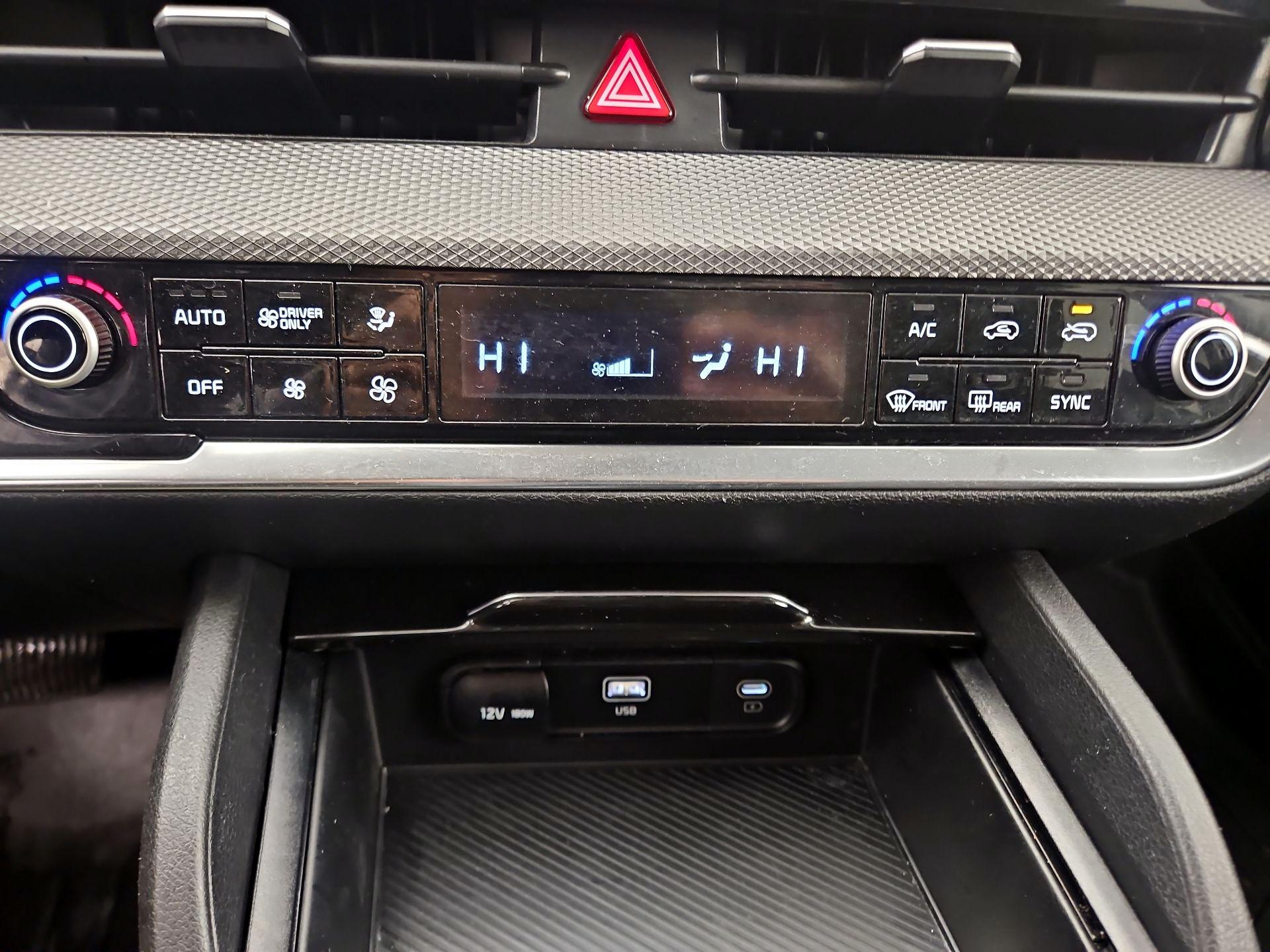 Thumbnail: 2023 Kia Sportage - 16