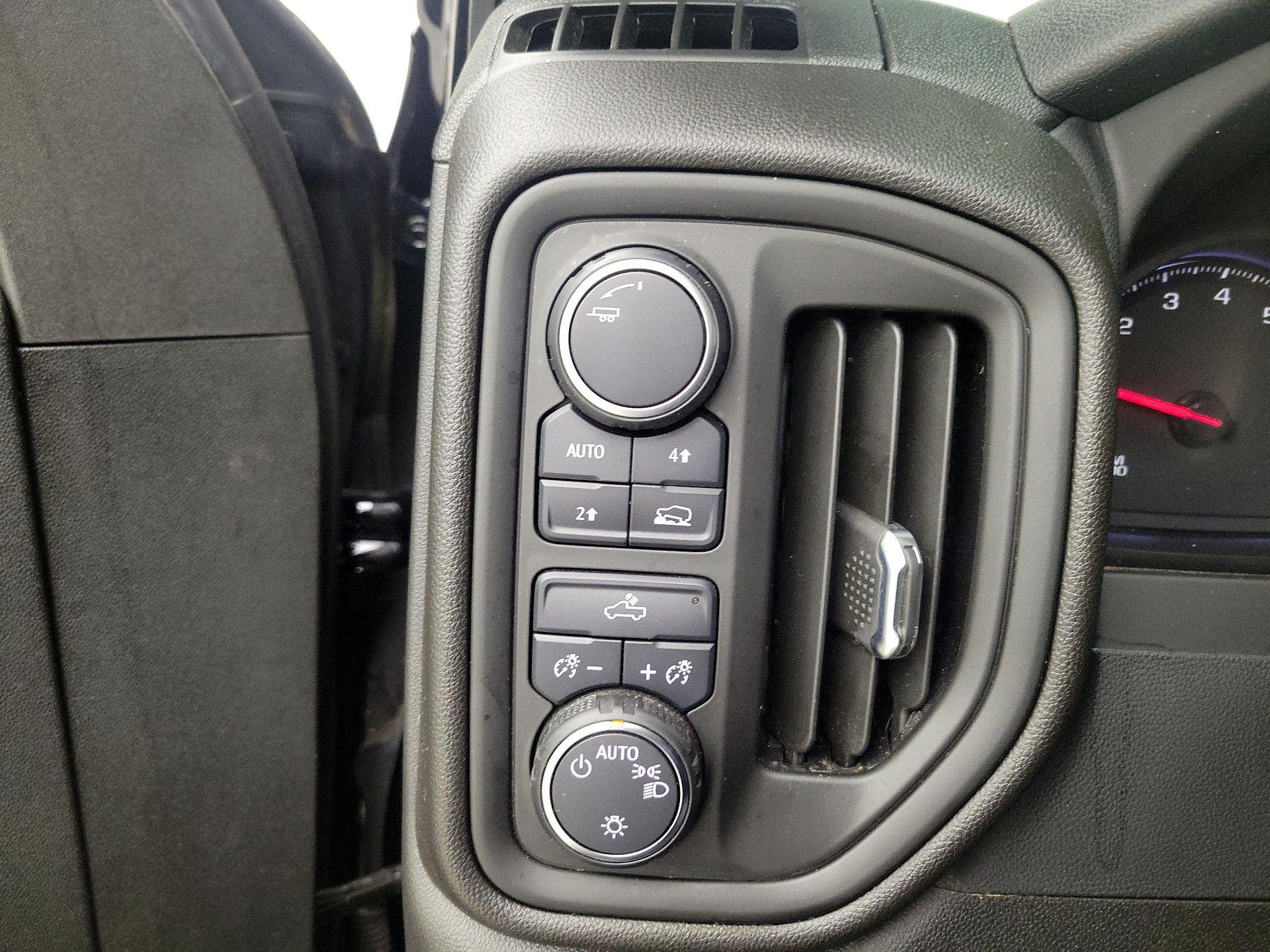 Thumbnail: 2022 Chevrolet Silverado 1500 - 13