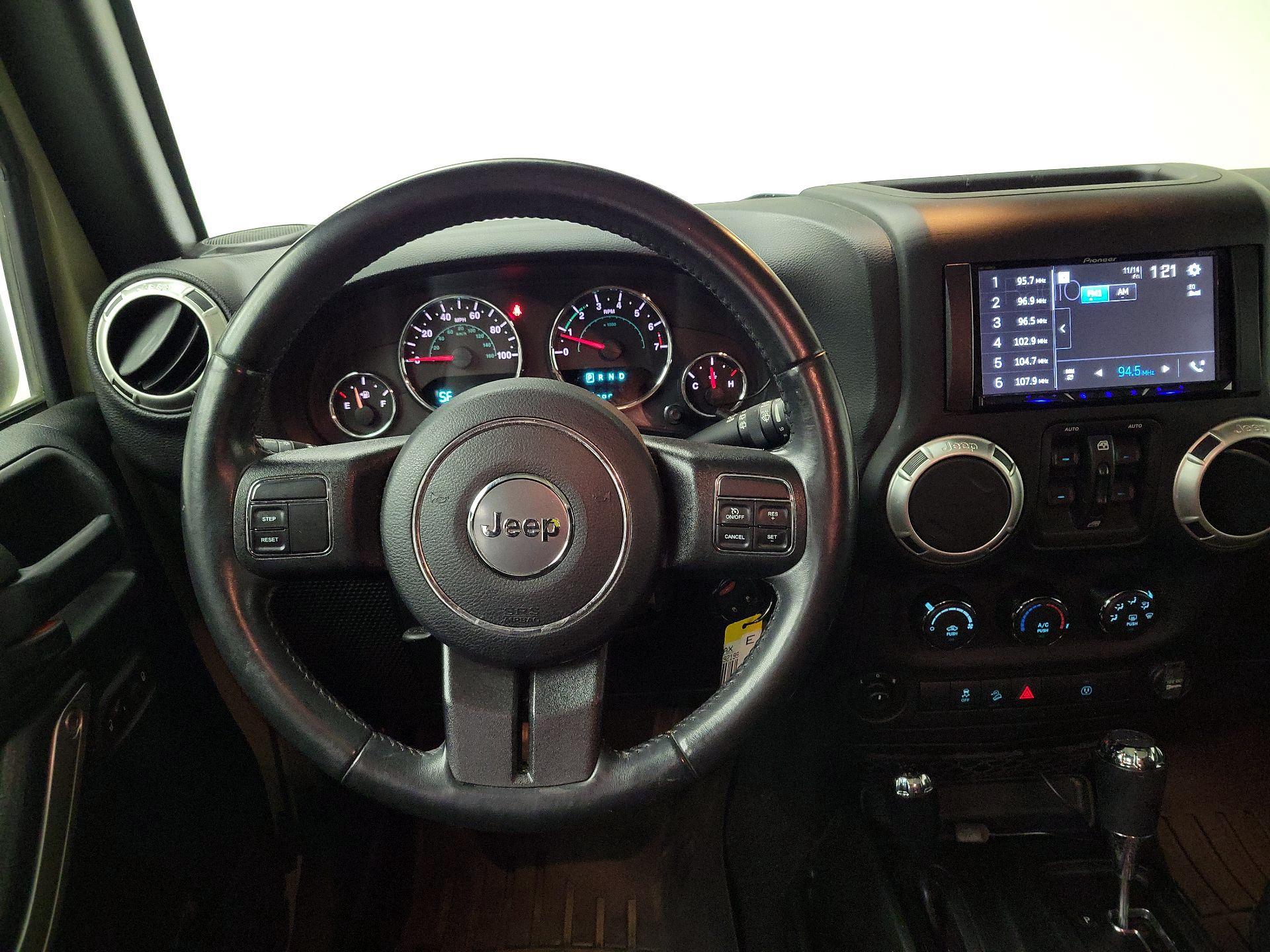 Thumbnail: 2018 Jeep Wrangler - 10