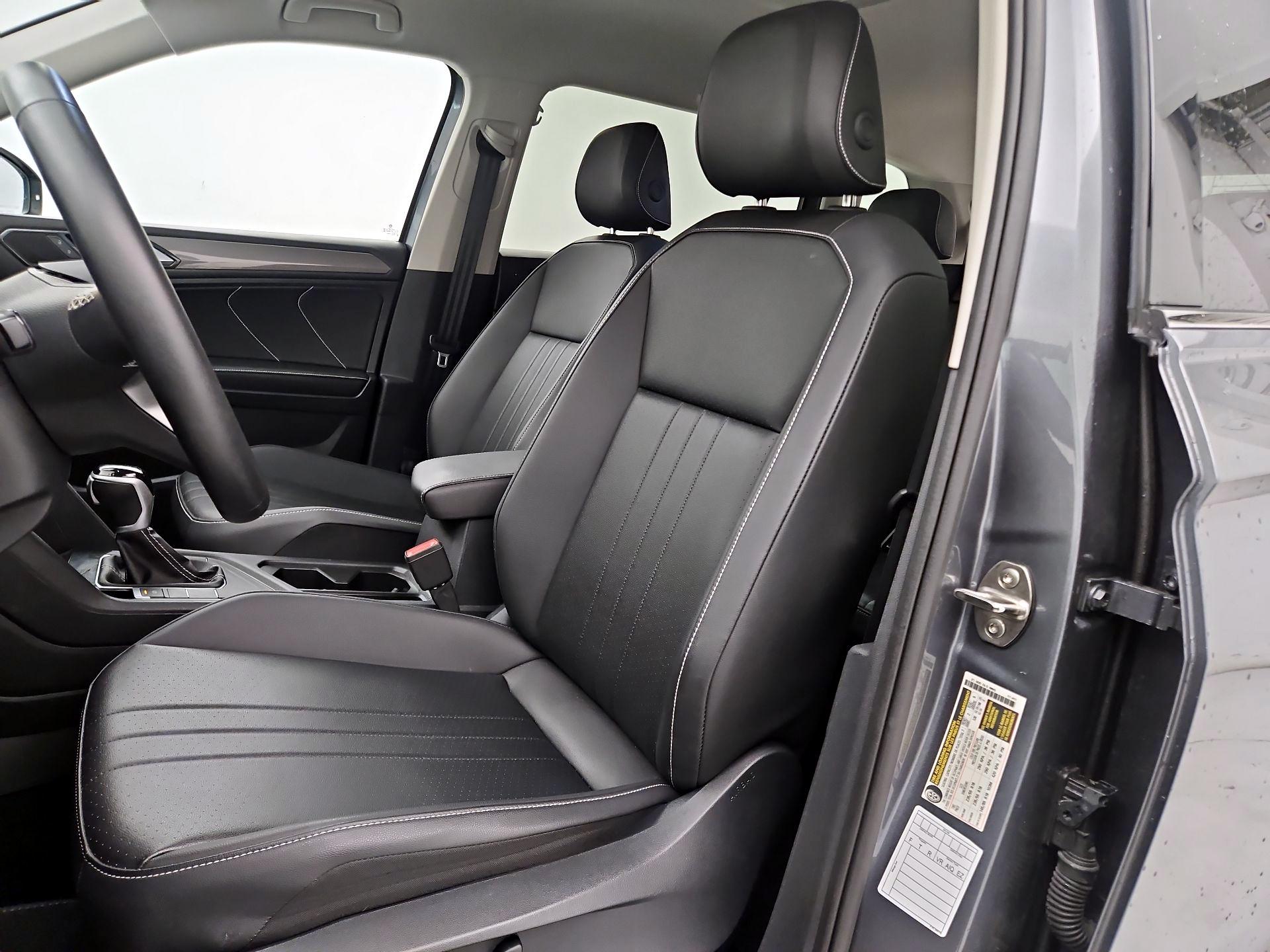 Thumbnail: 2024 Volkswagen Tiguan - 11