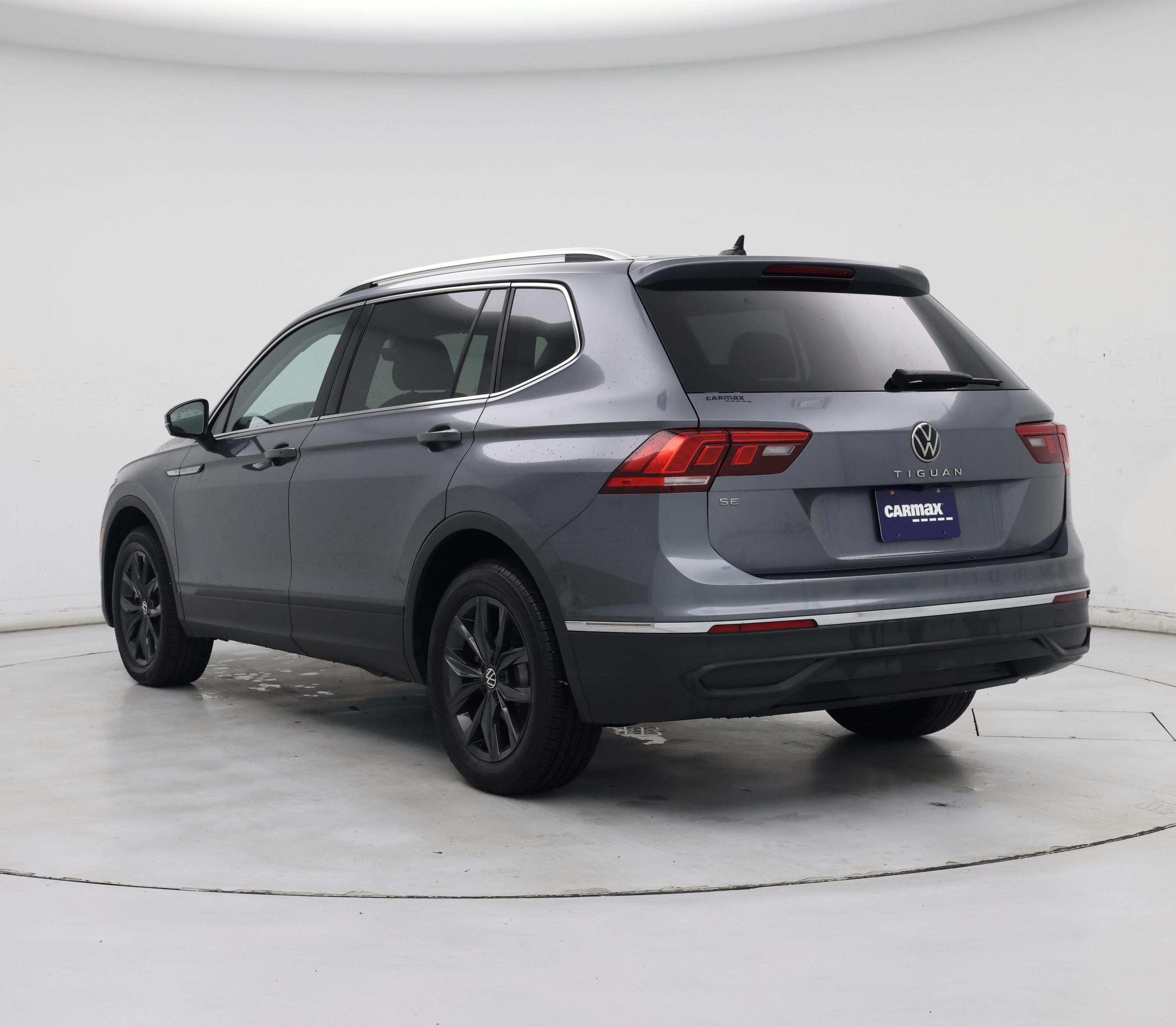 Thumbnail: 2024 Volkswagen Tiguan - 2